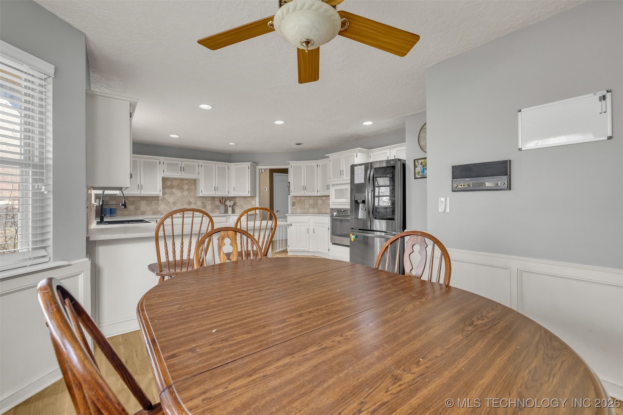 7004 S Peach Avenue Property Photo 20