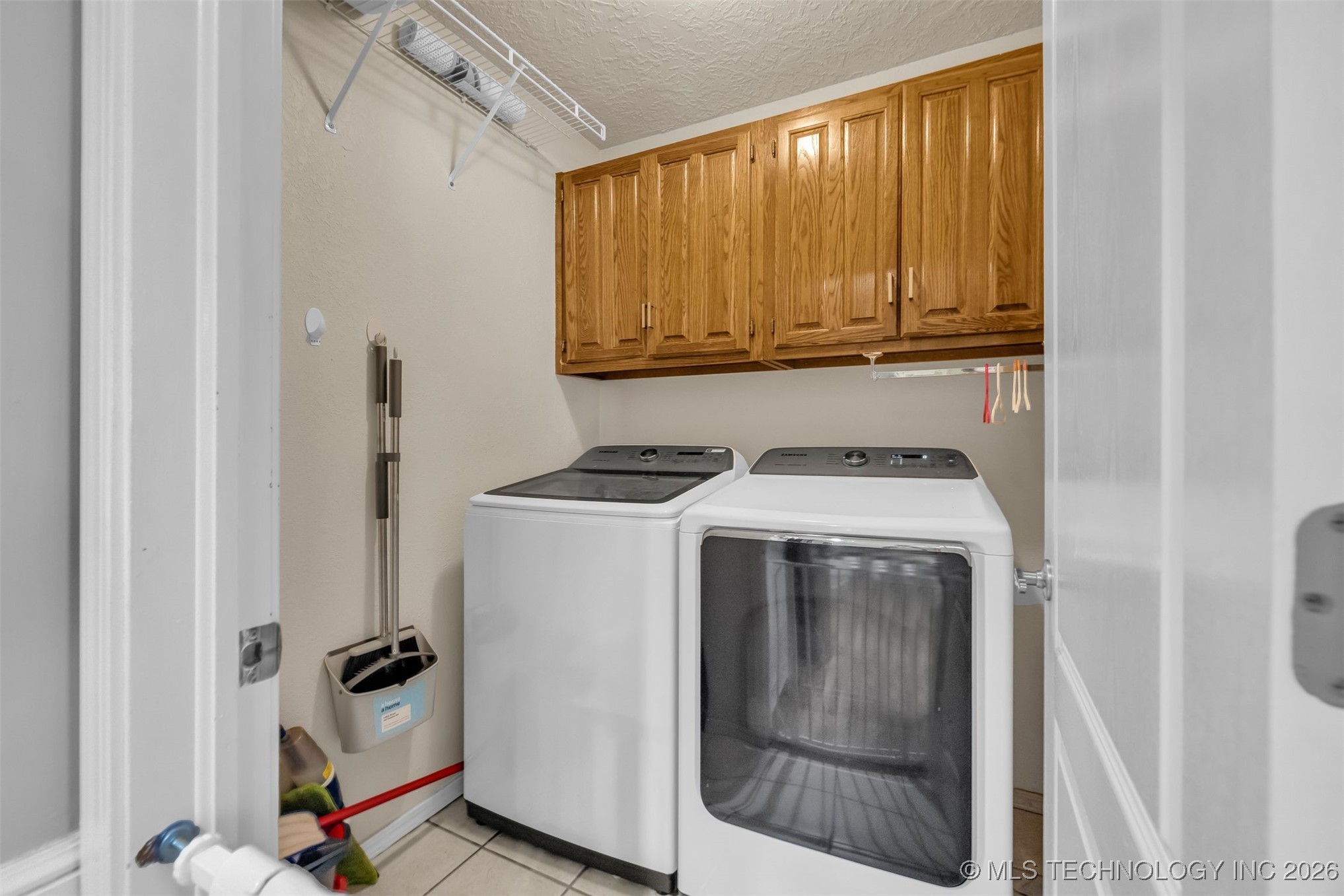 7004 S Peach Avenue Property Photo 21