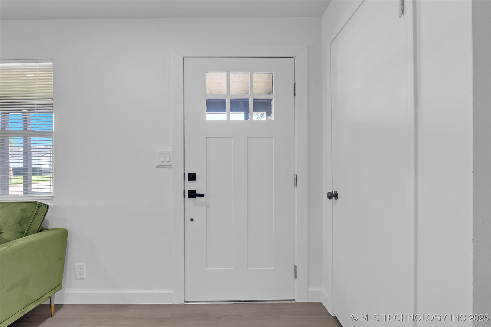 2301 Dewey Avenue Property Photo 13