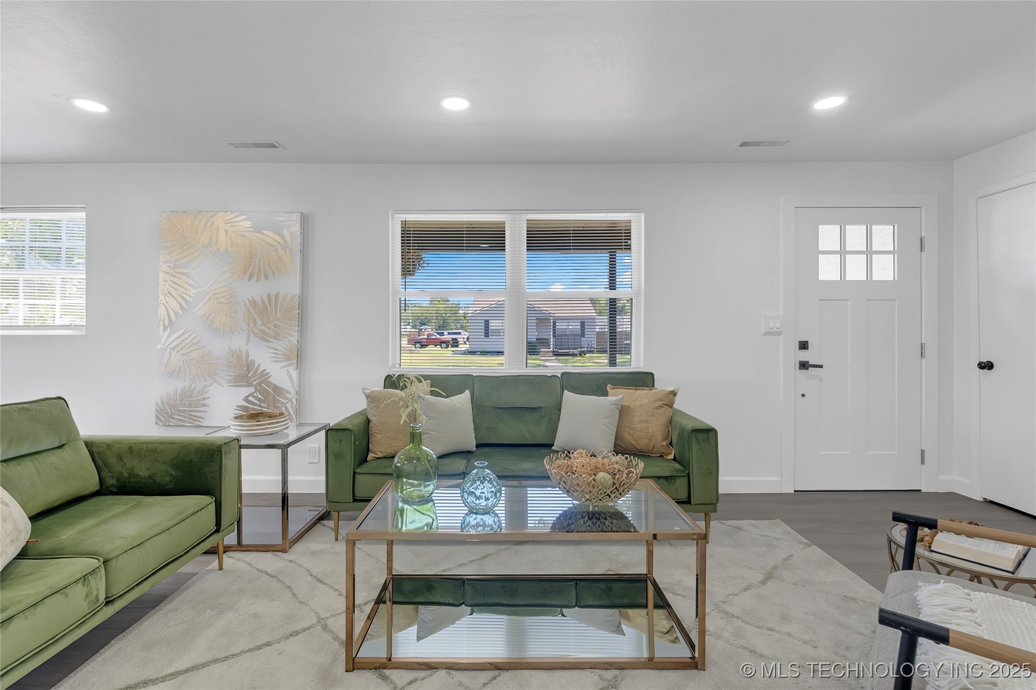 2301 Dewey Avenue Property Photo 14