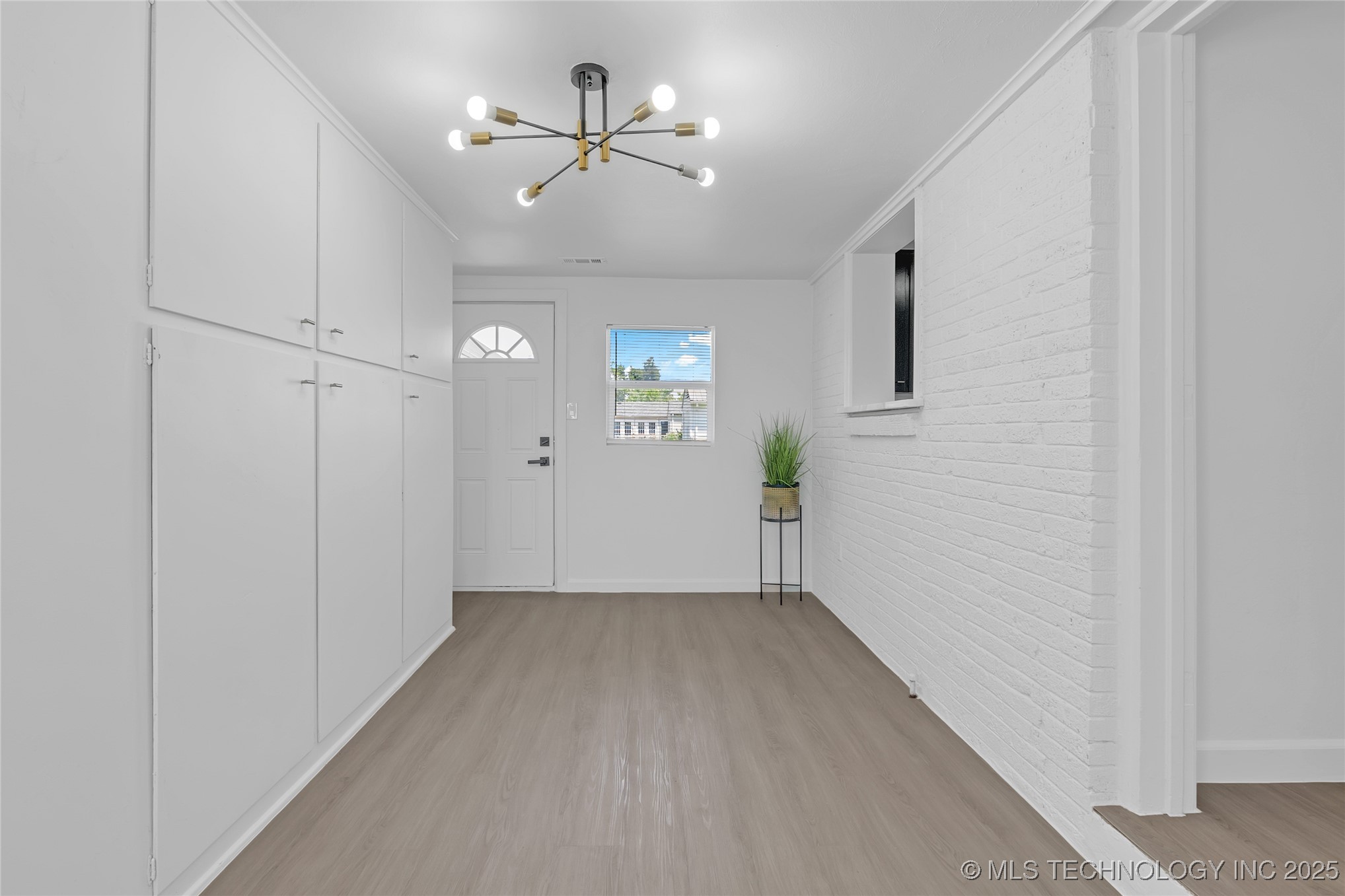 2301 Dewey Avenue Property Photo 15