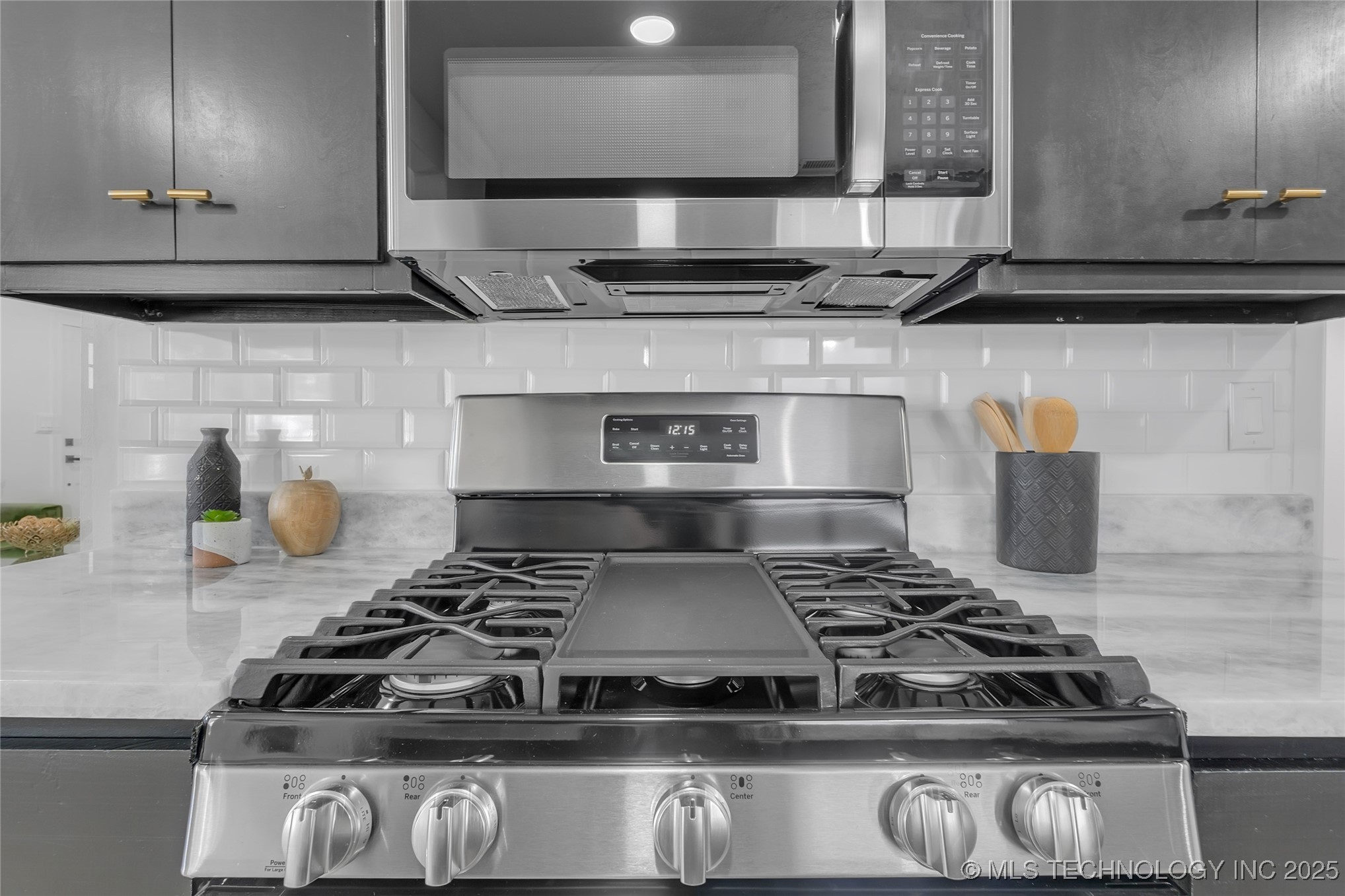 2301 Dewey Avenue Property Photo 18