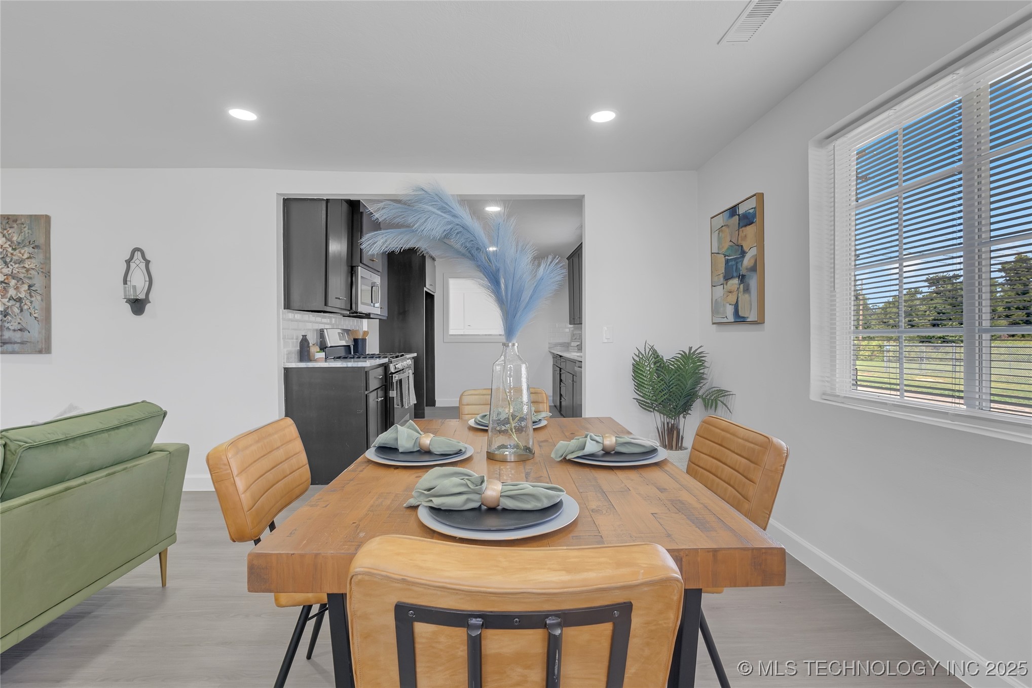 2301 Dewey Avenue Property Photo 24