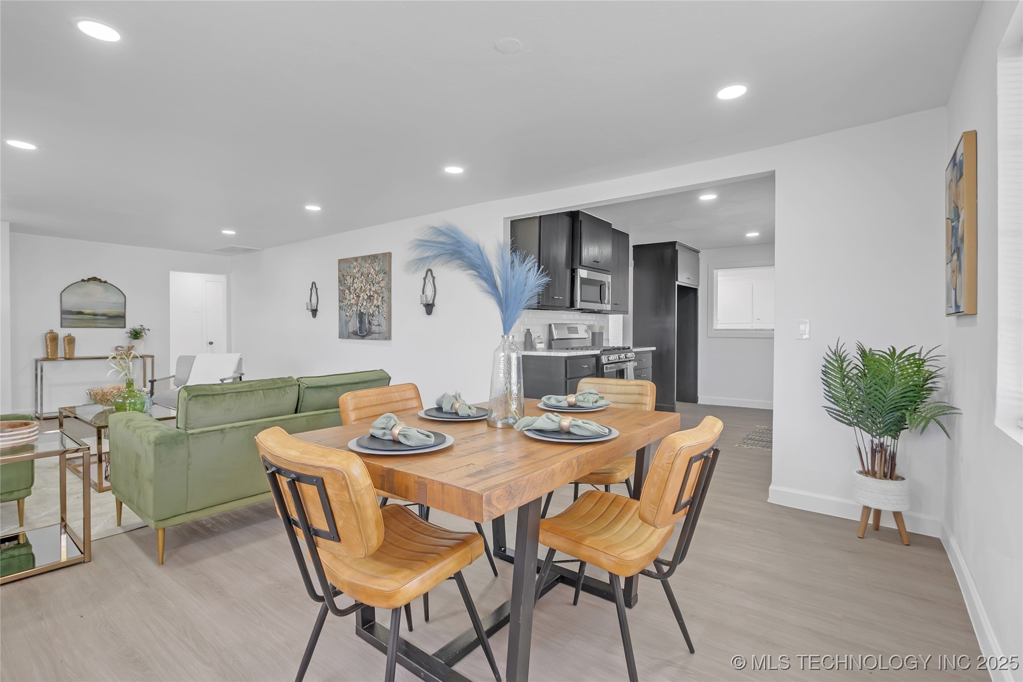 2301 Dewey Avenue Property Photo 26