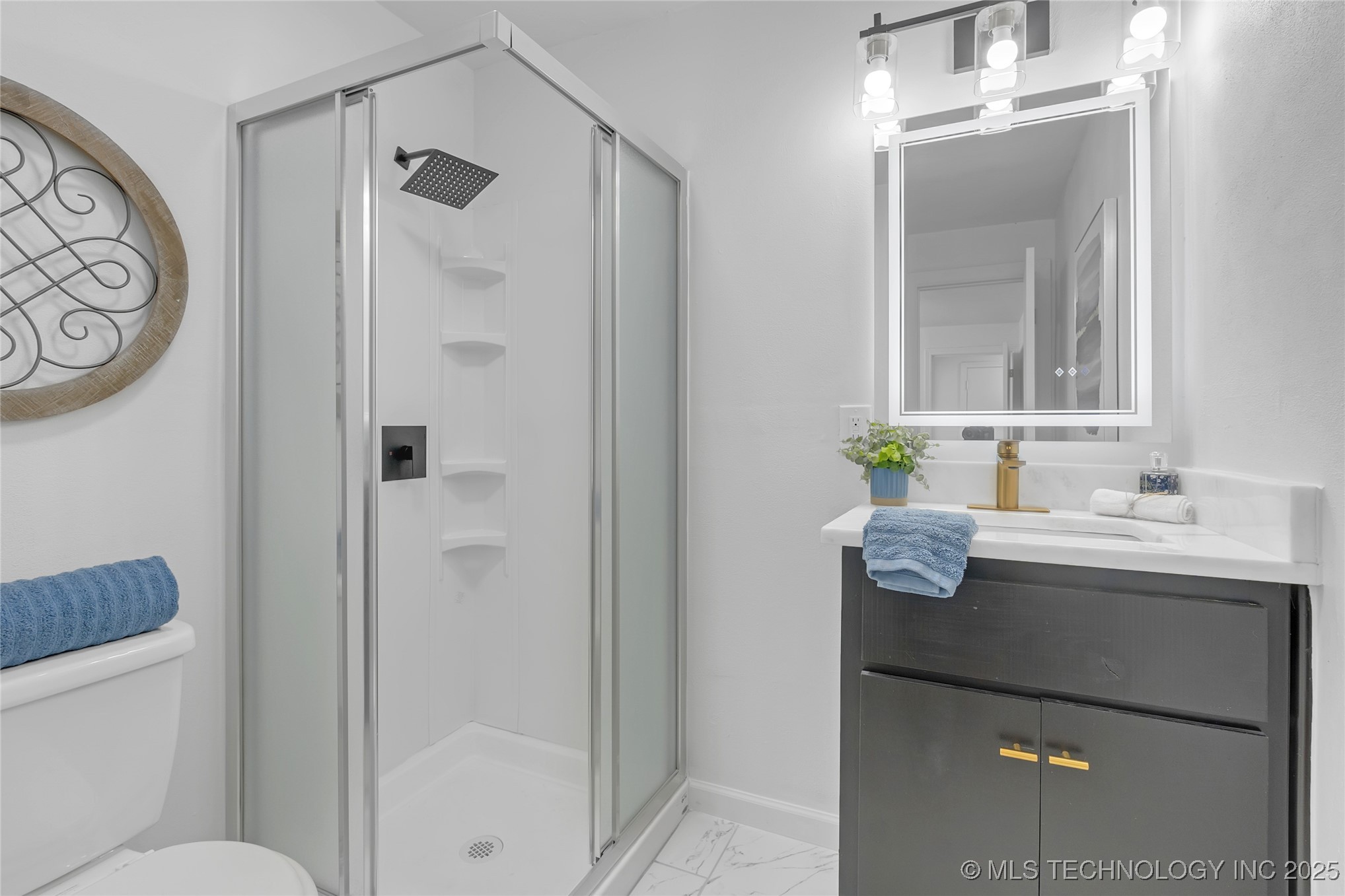 2301 Dewey Avenue Property Photo 27