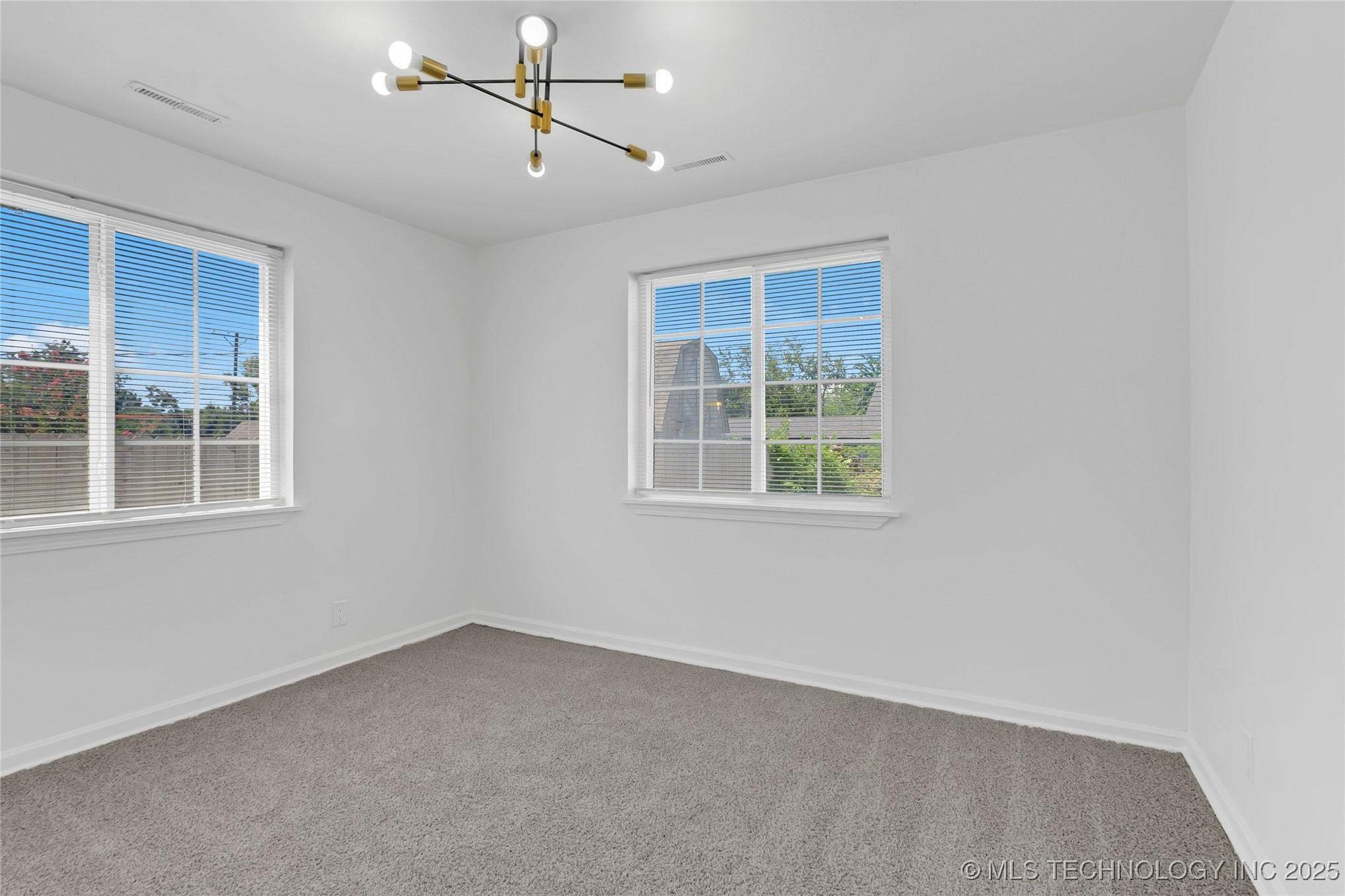 2301 Dewey Avenue Property Photo 38