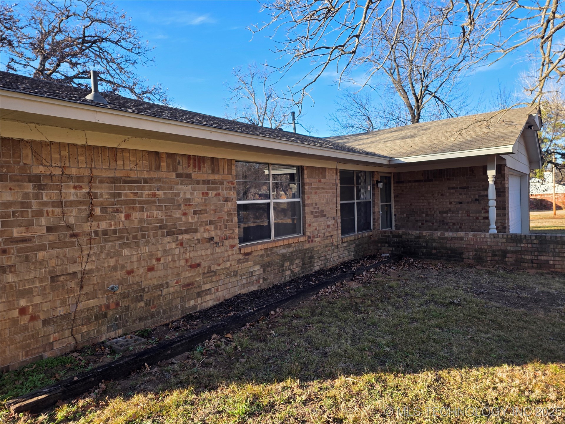 116 Connolly Property Photo 4