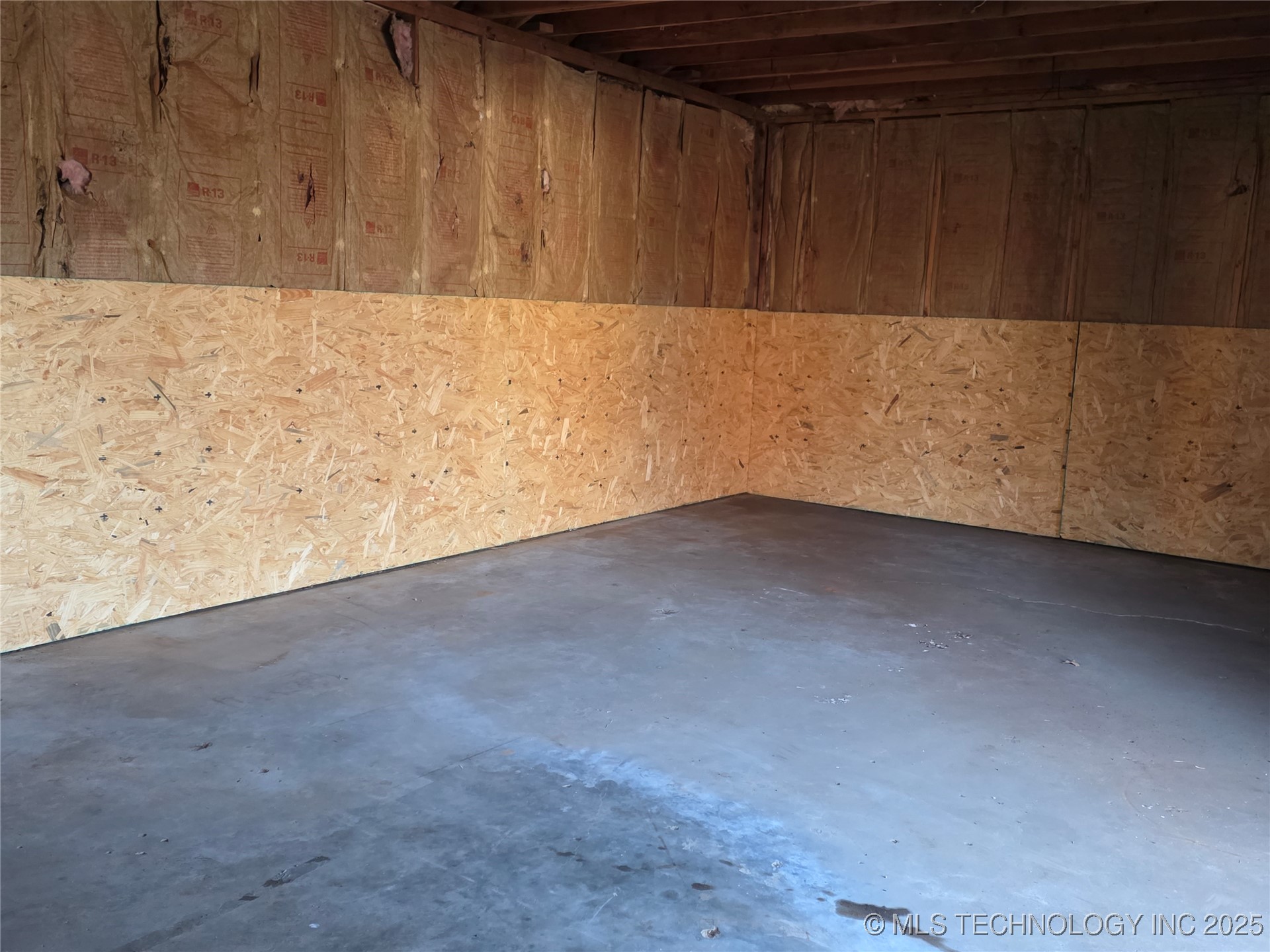 116 Connolly Property Photo 9