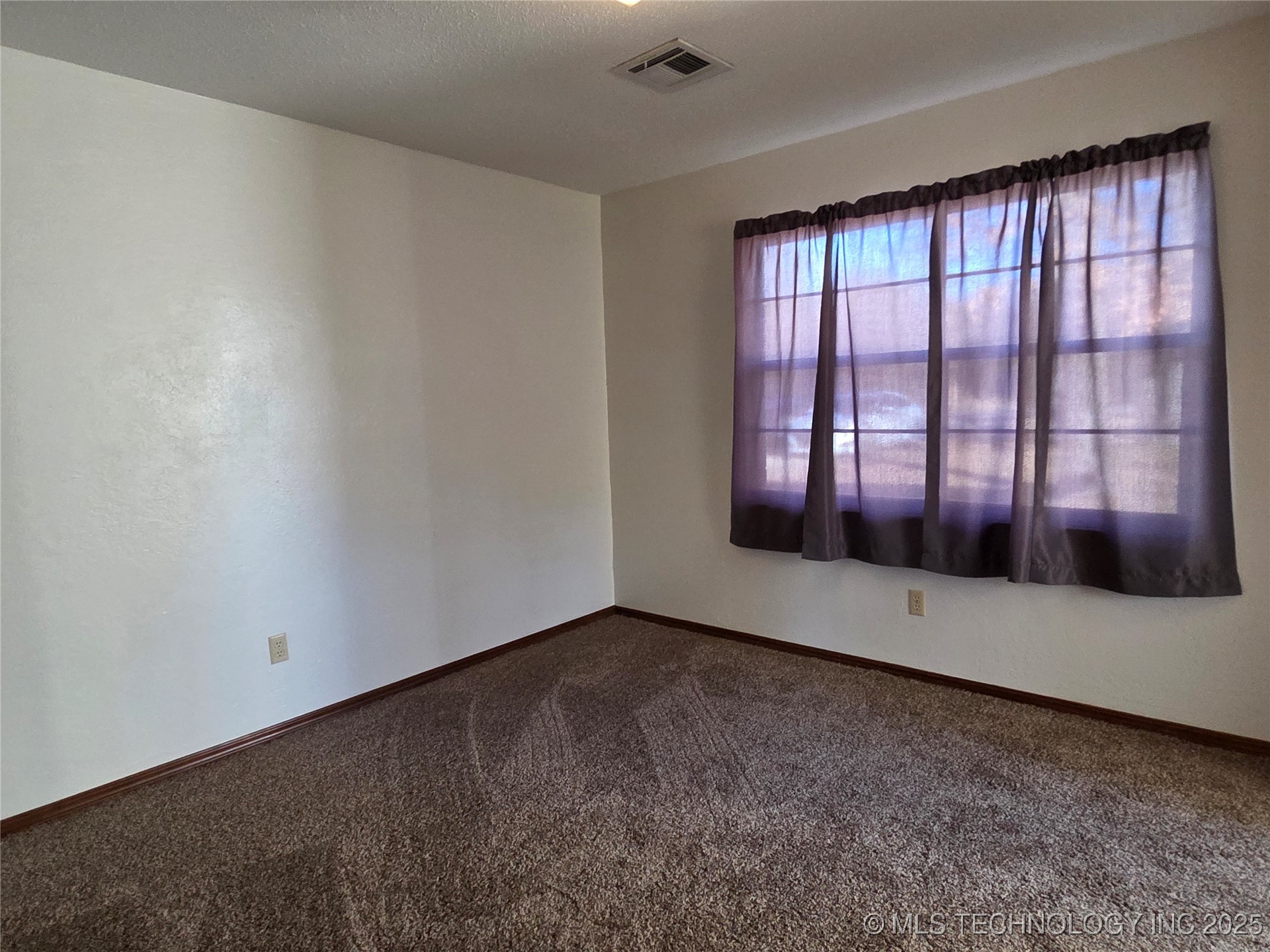 116 Connolly Property Photo 23