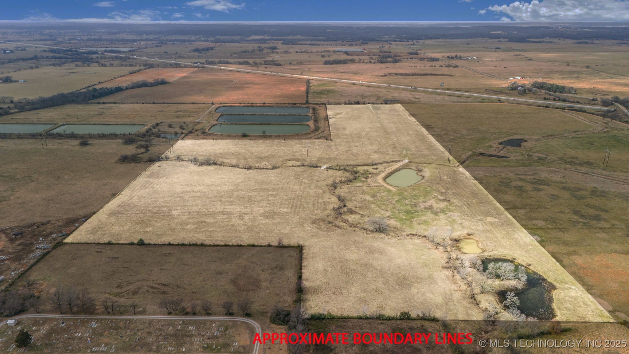 33265 S Highway 69 Property Photo 2