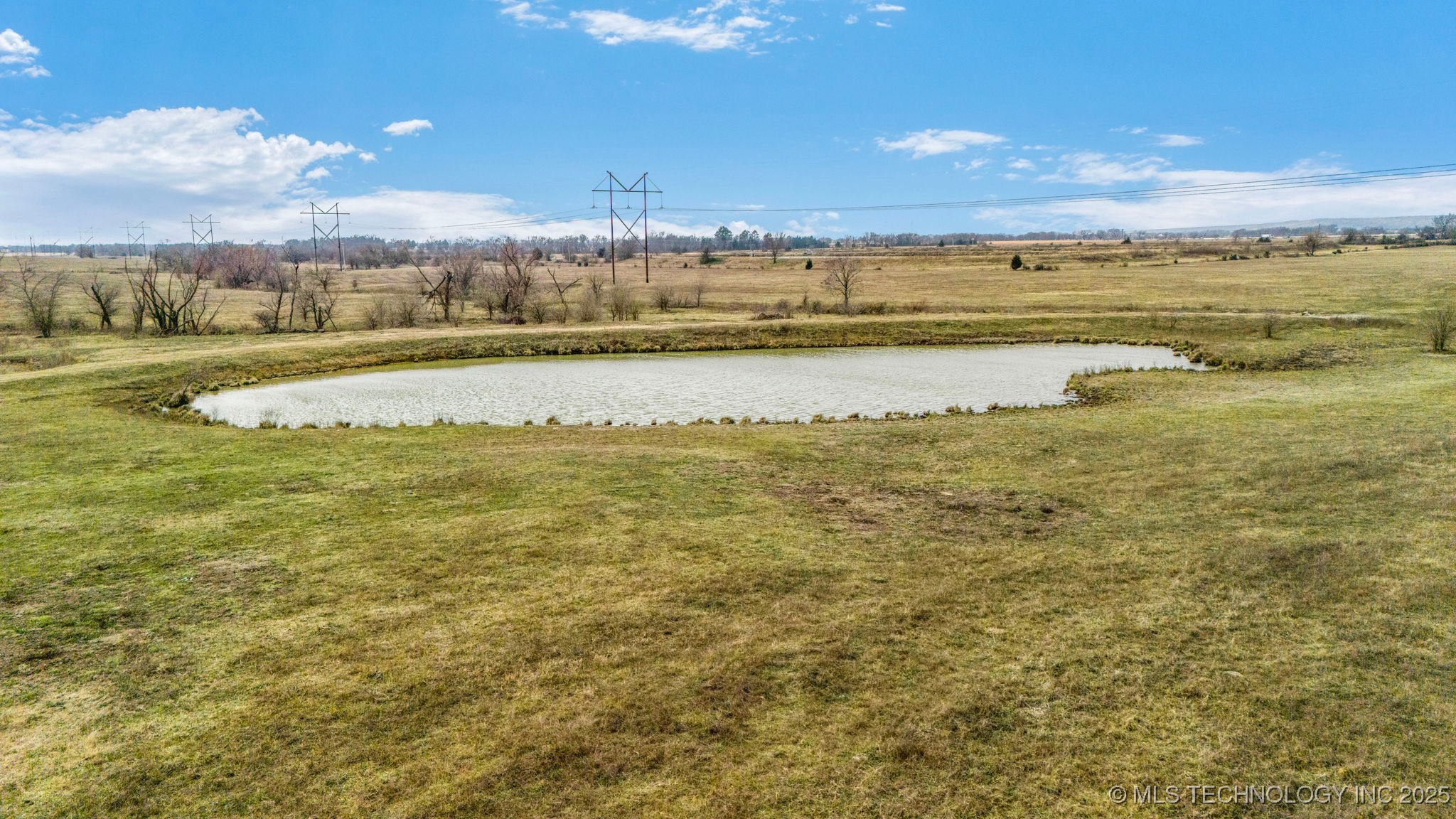 33265 S Highway 69 Property Photo 9