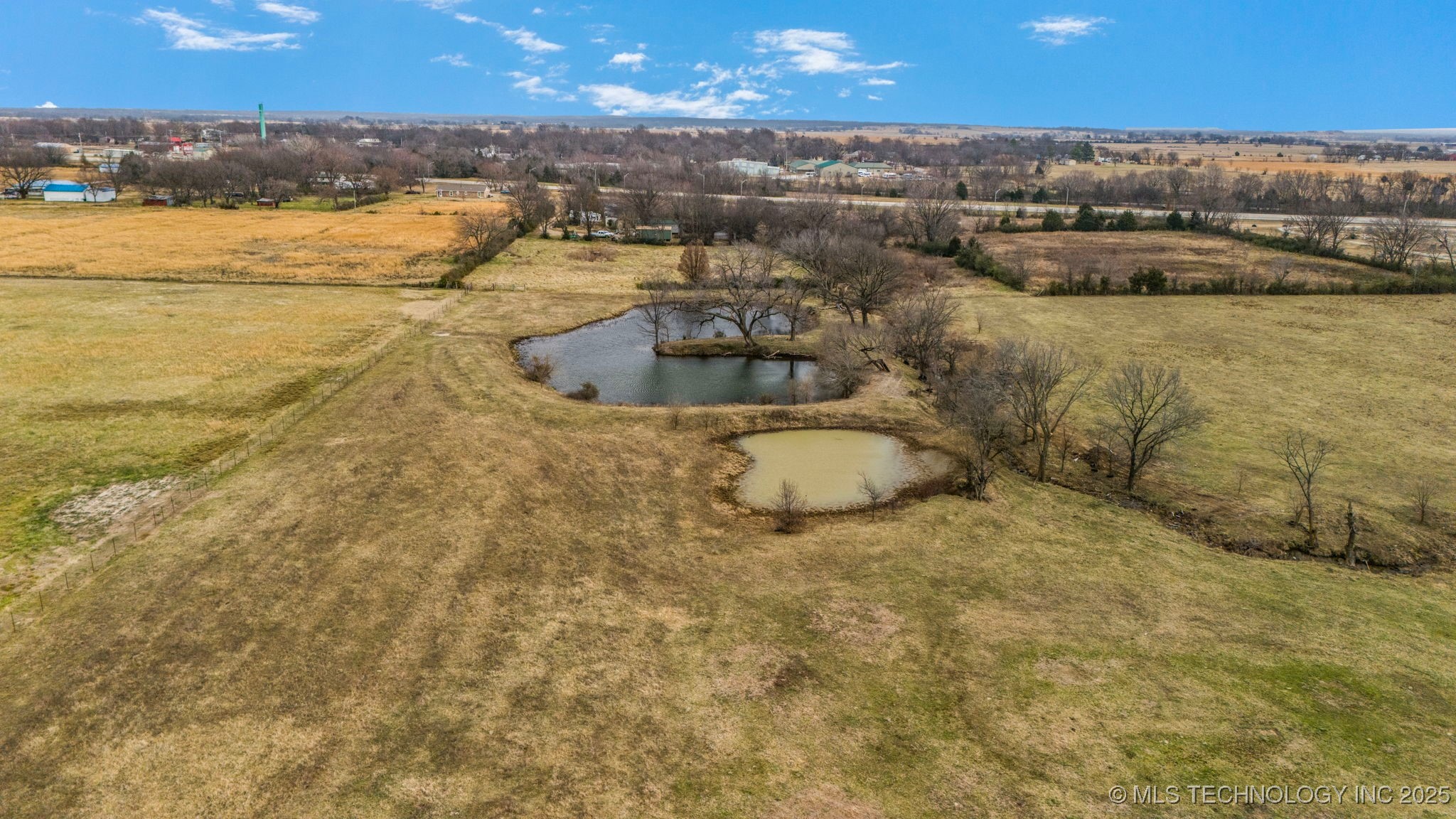 33265 S Highway 69 Property Photo 12