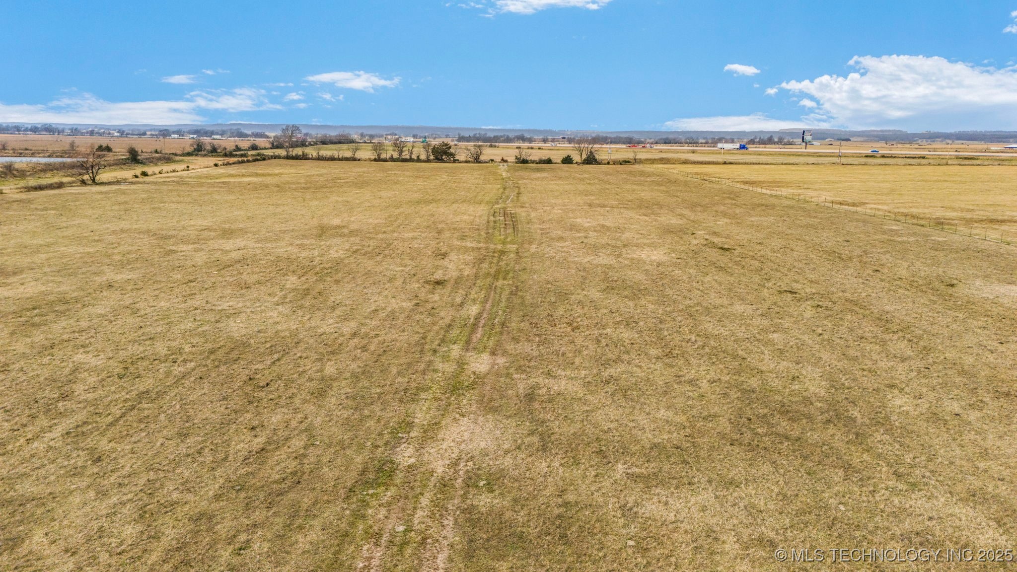 33265 S Highway 69 Property Photo 16