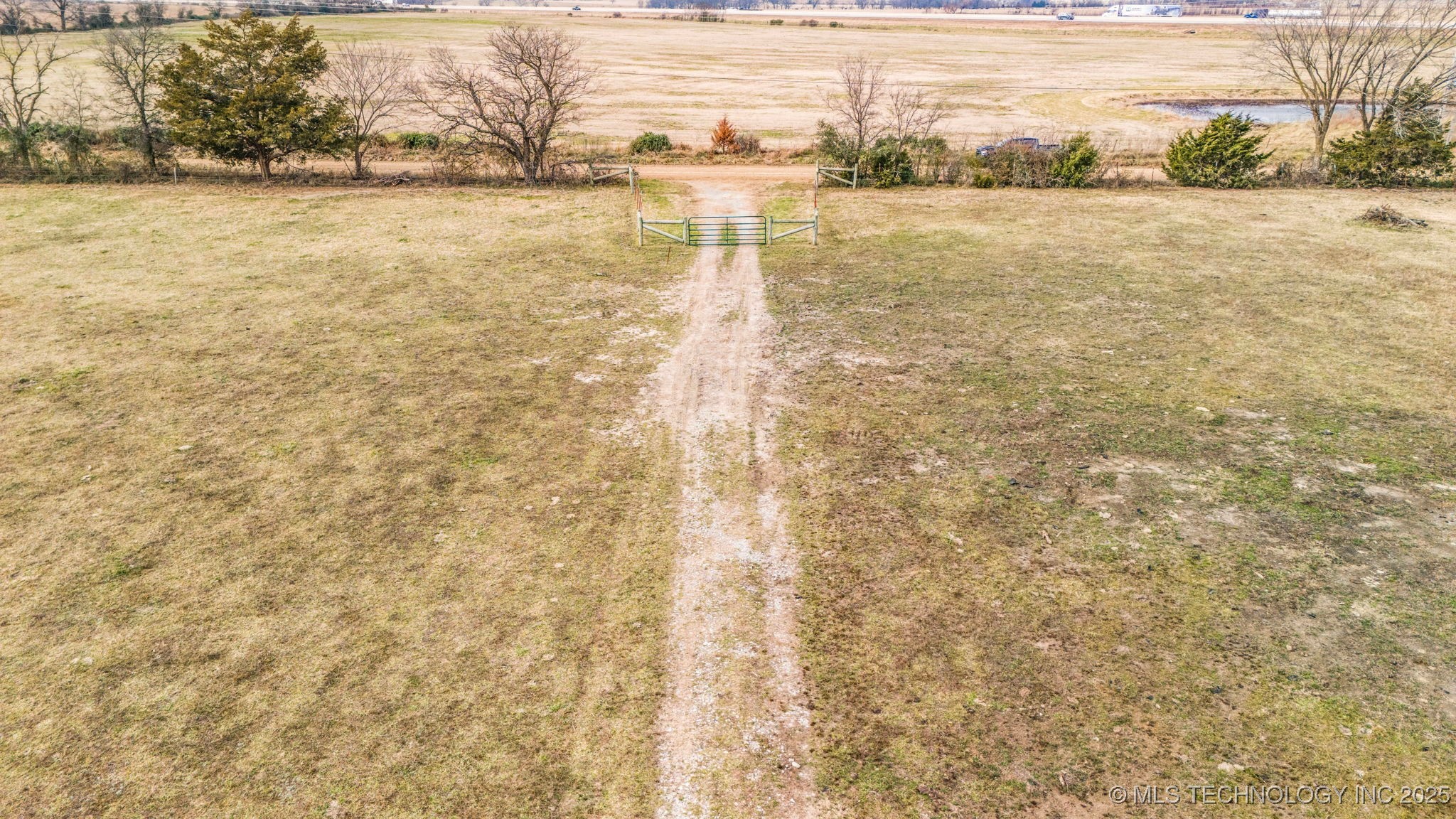 33265 S Highway 69 Property Photo 17