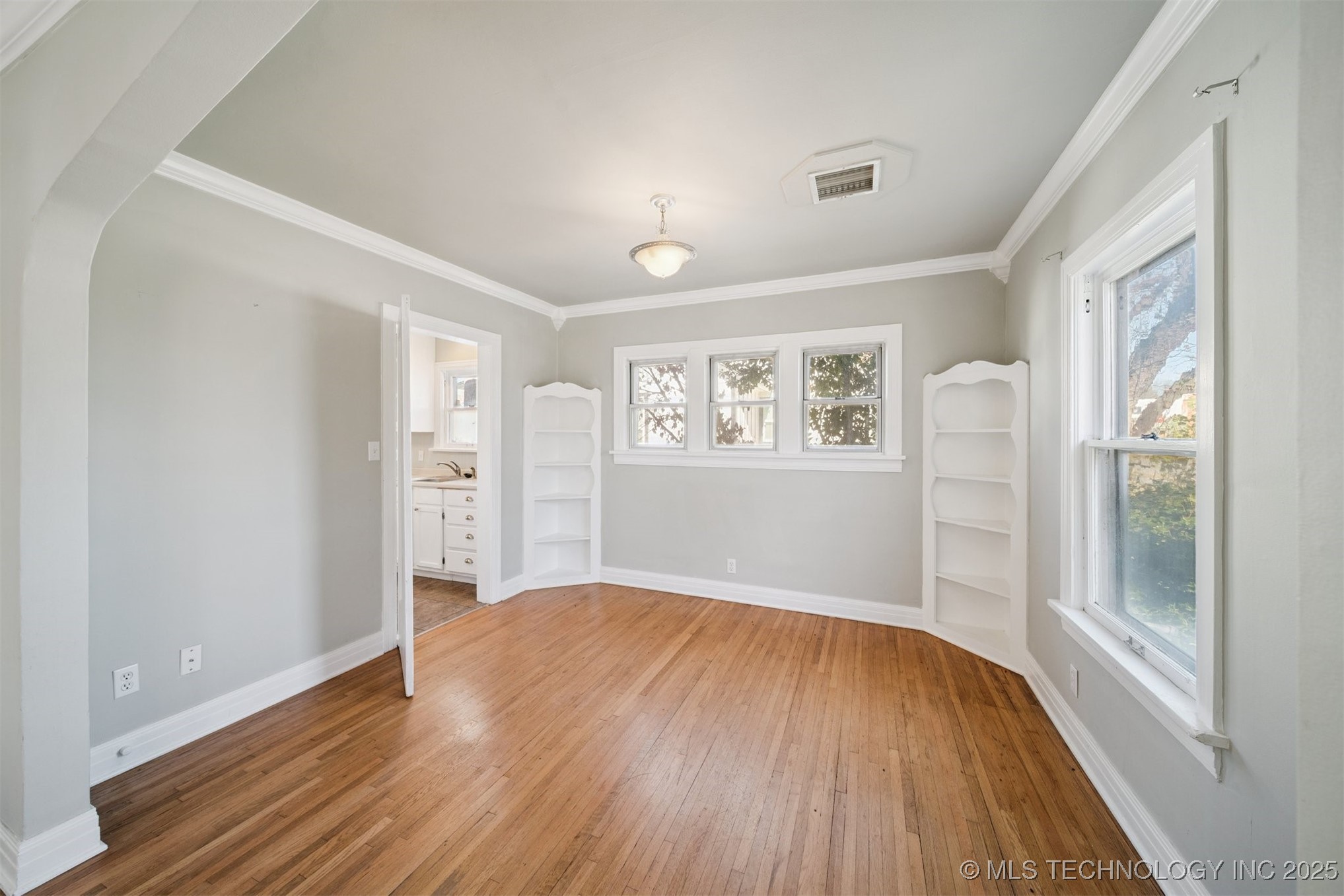 1516 S Atlanta Avenue Property Photo 5