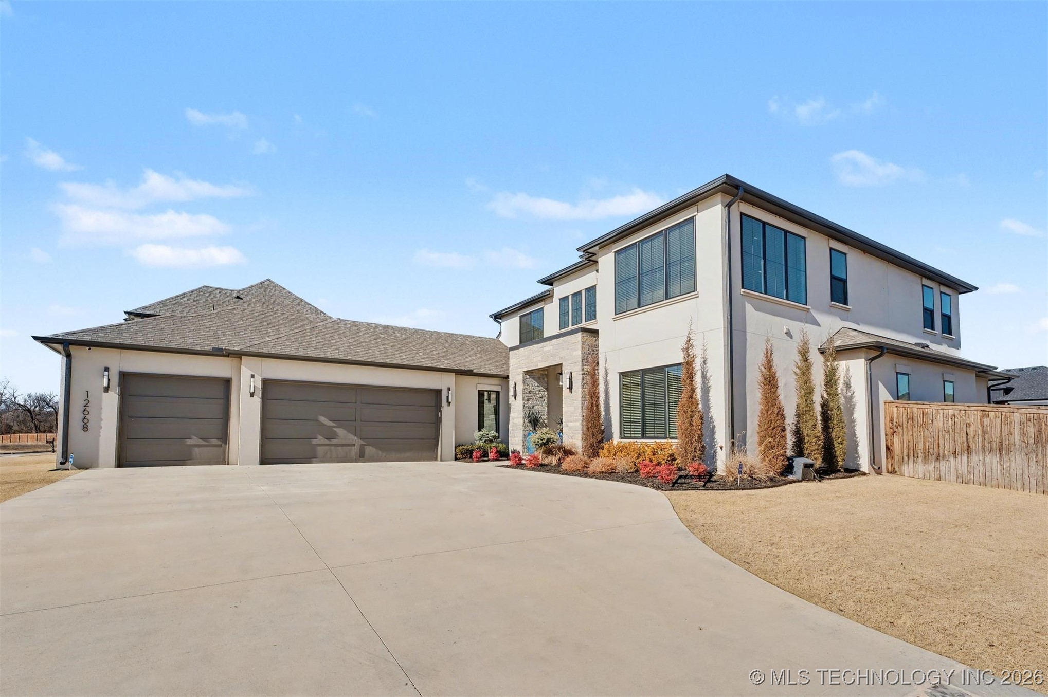 12668 S Fulton Avenue Property Photo 5