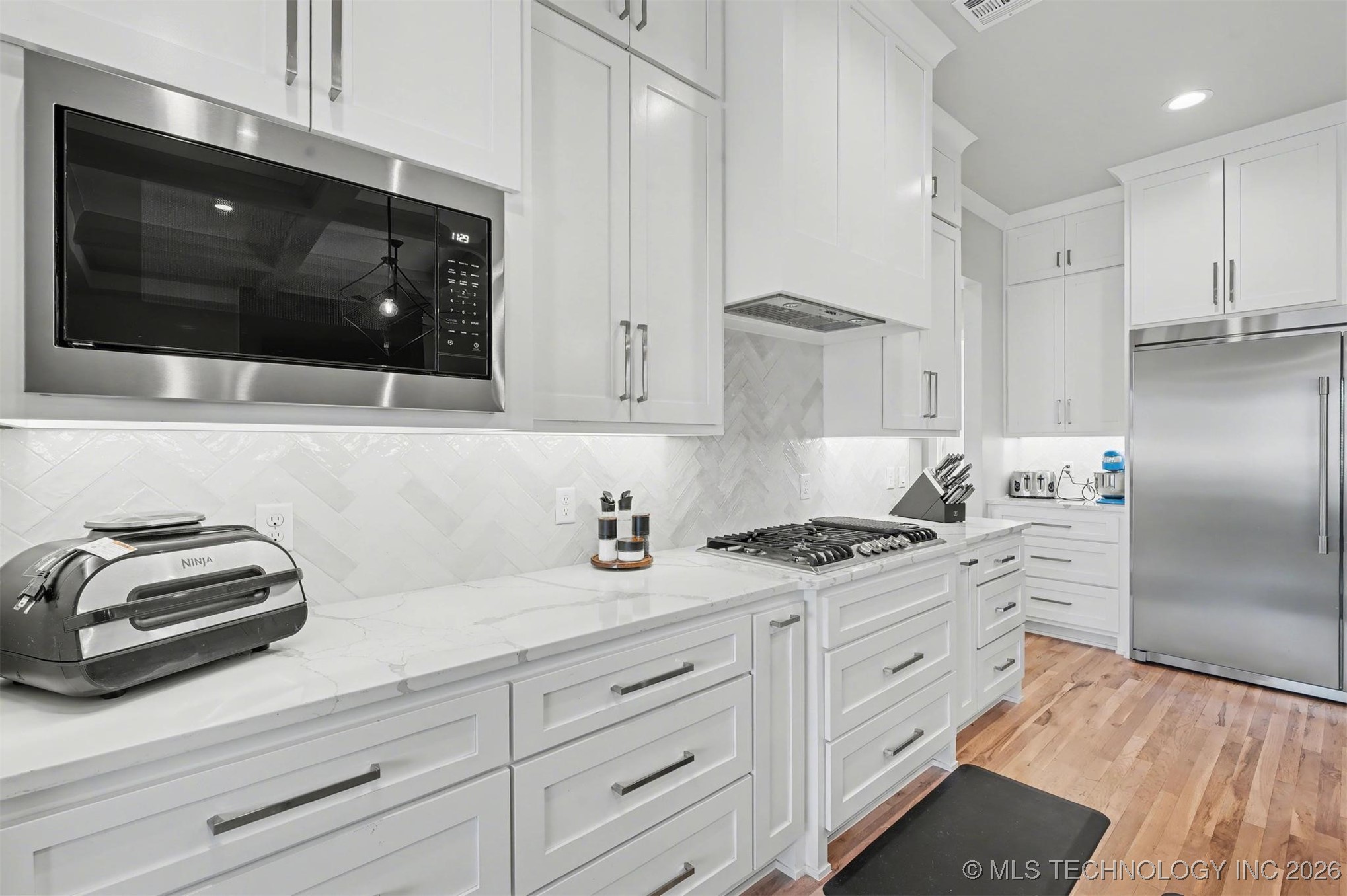 12668 S Fulton Avenue Property Photo 18