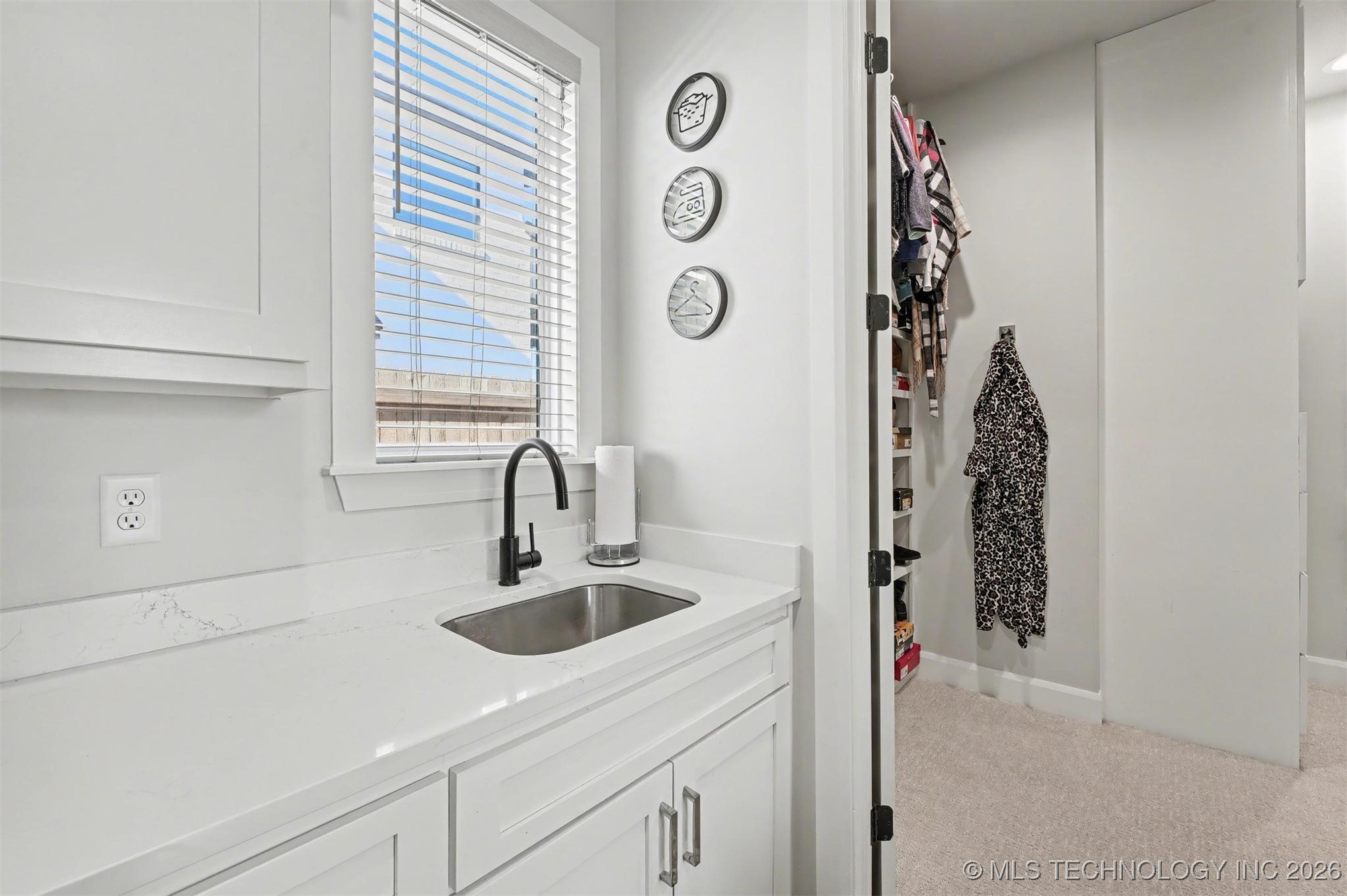 12668 S Fulton Avenue Property Photo 24