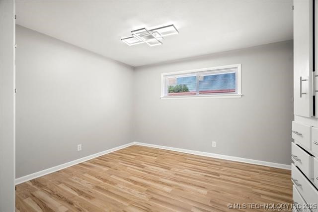 3220 S Knoxville Street Property Photo 10