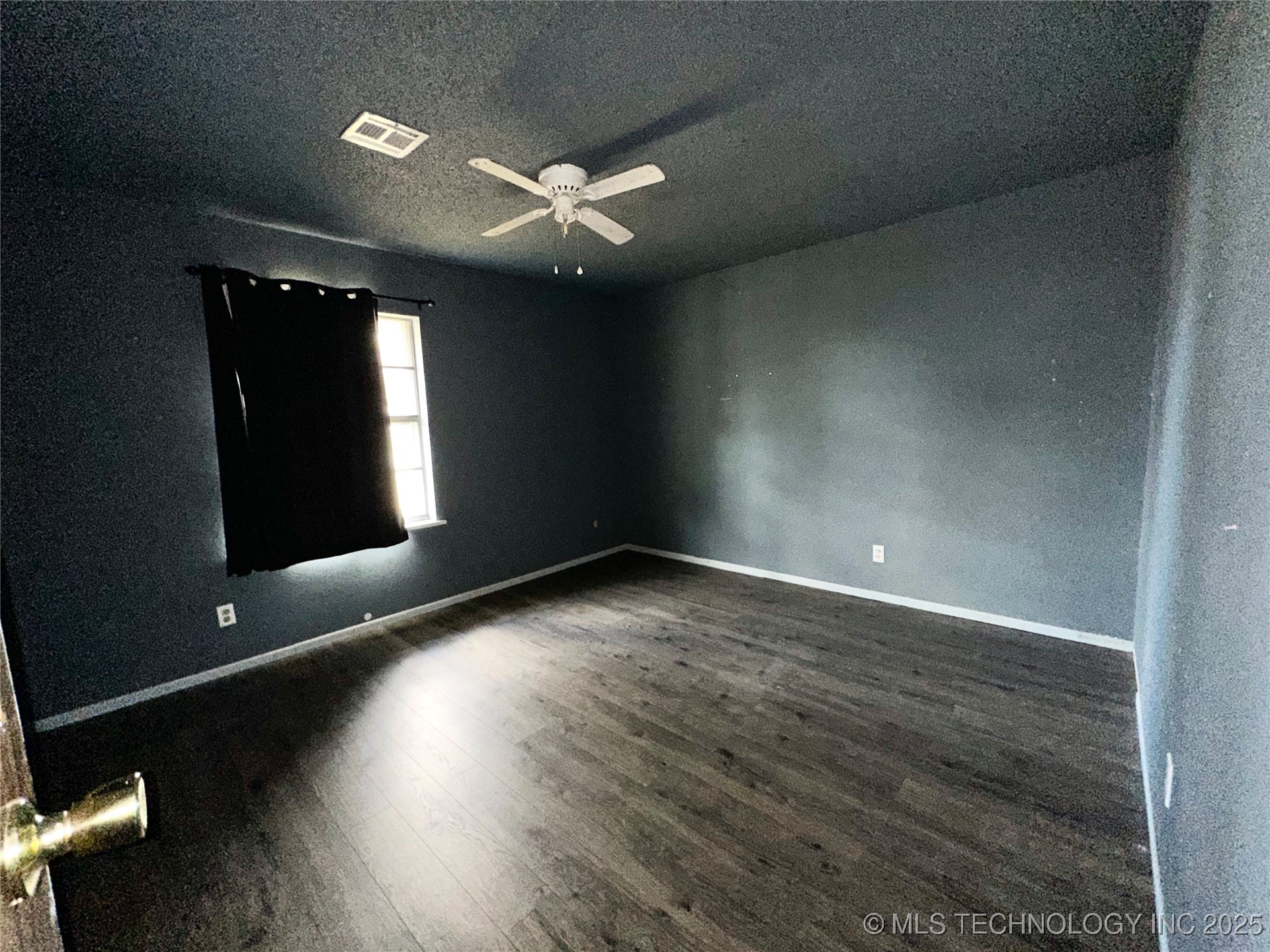 1931 Green Meadows Drive Property Photo 19