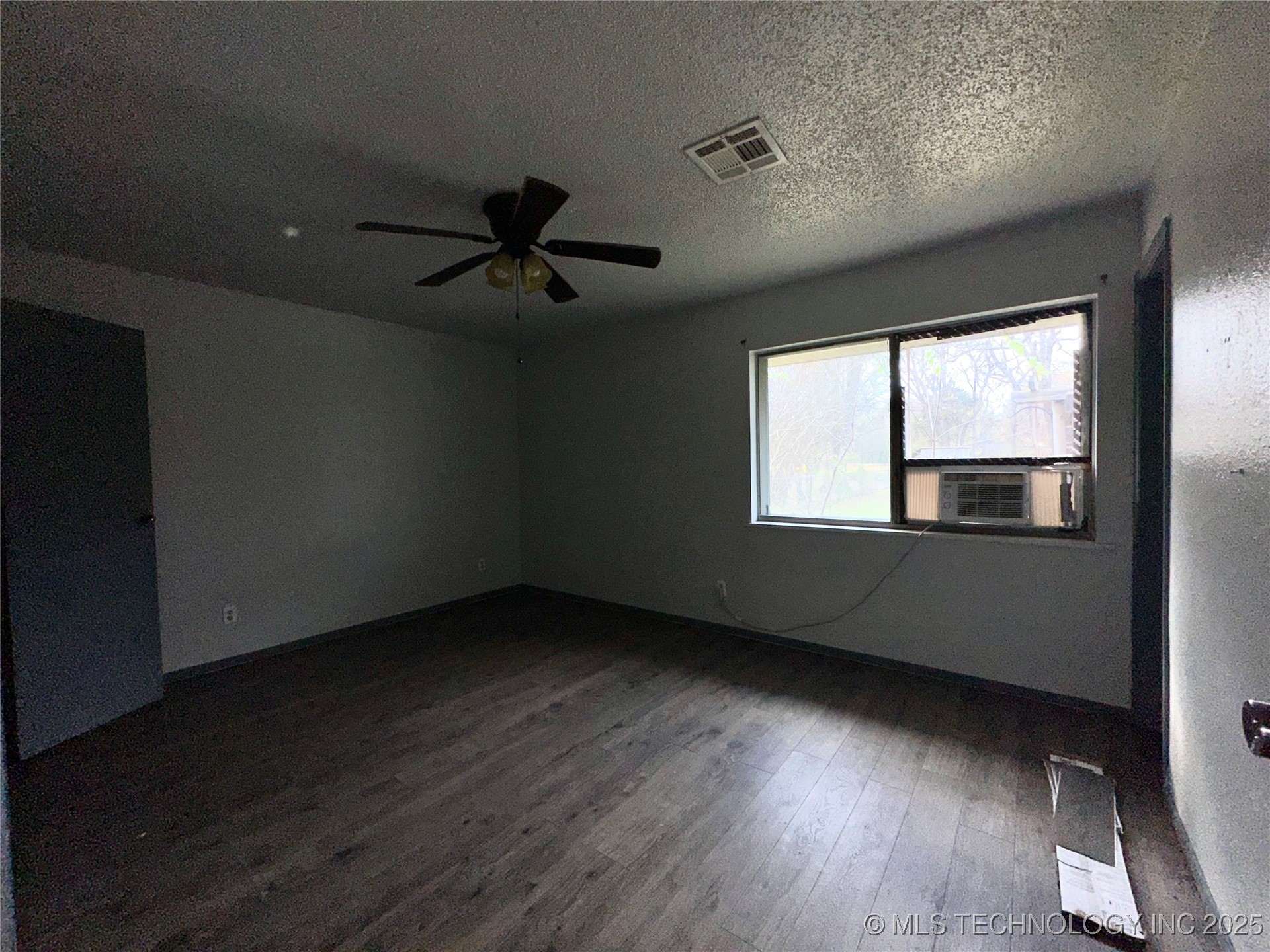 1931 Green Meadows Drive Property Photo 27