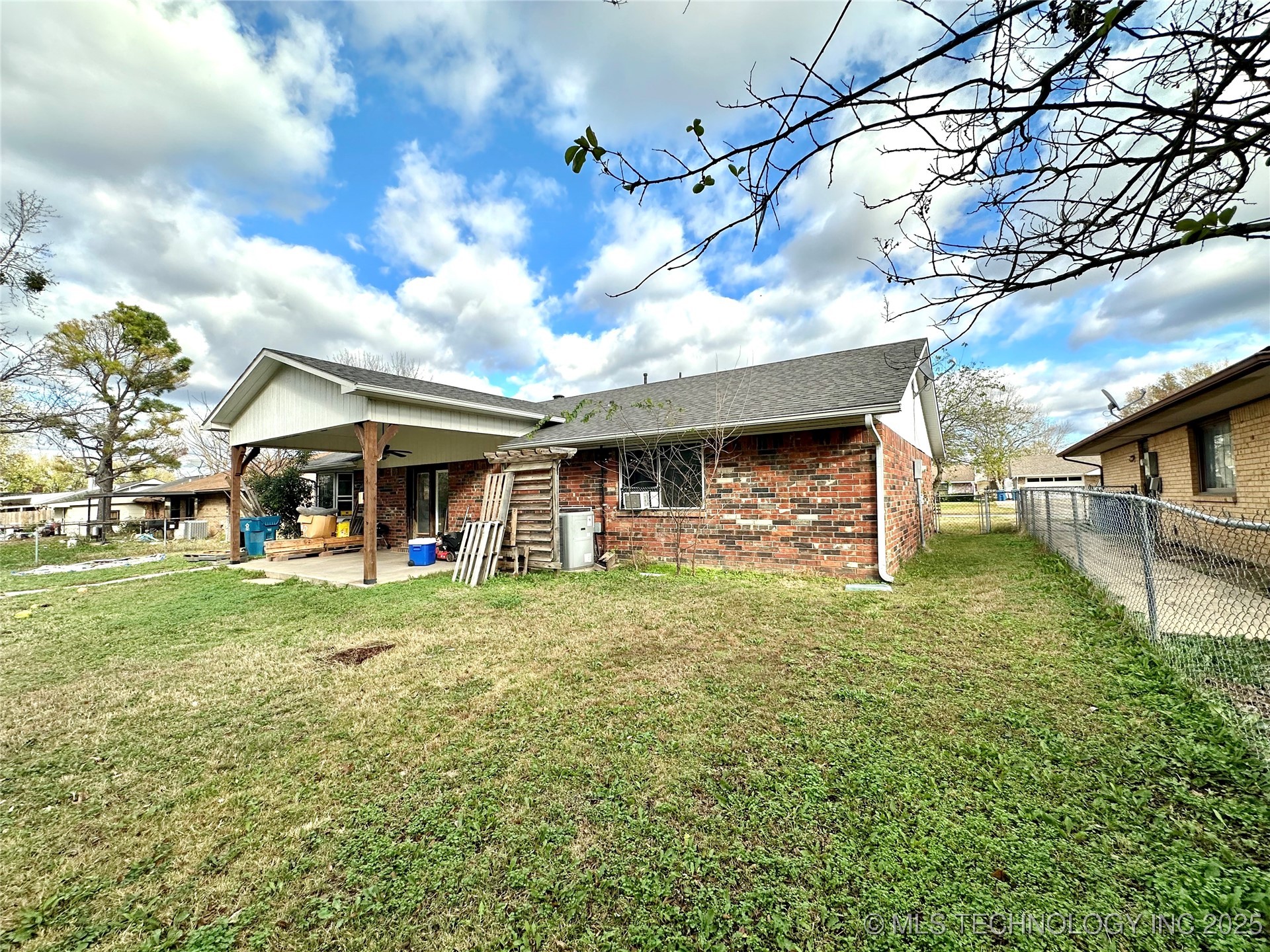 1931 Green Meadows Drive Property Photo 34