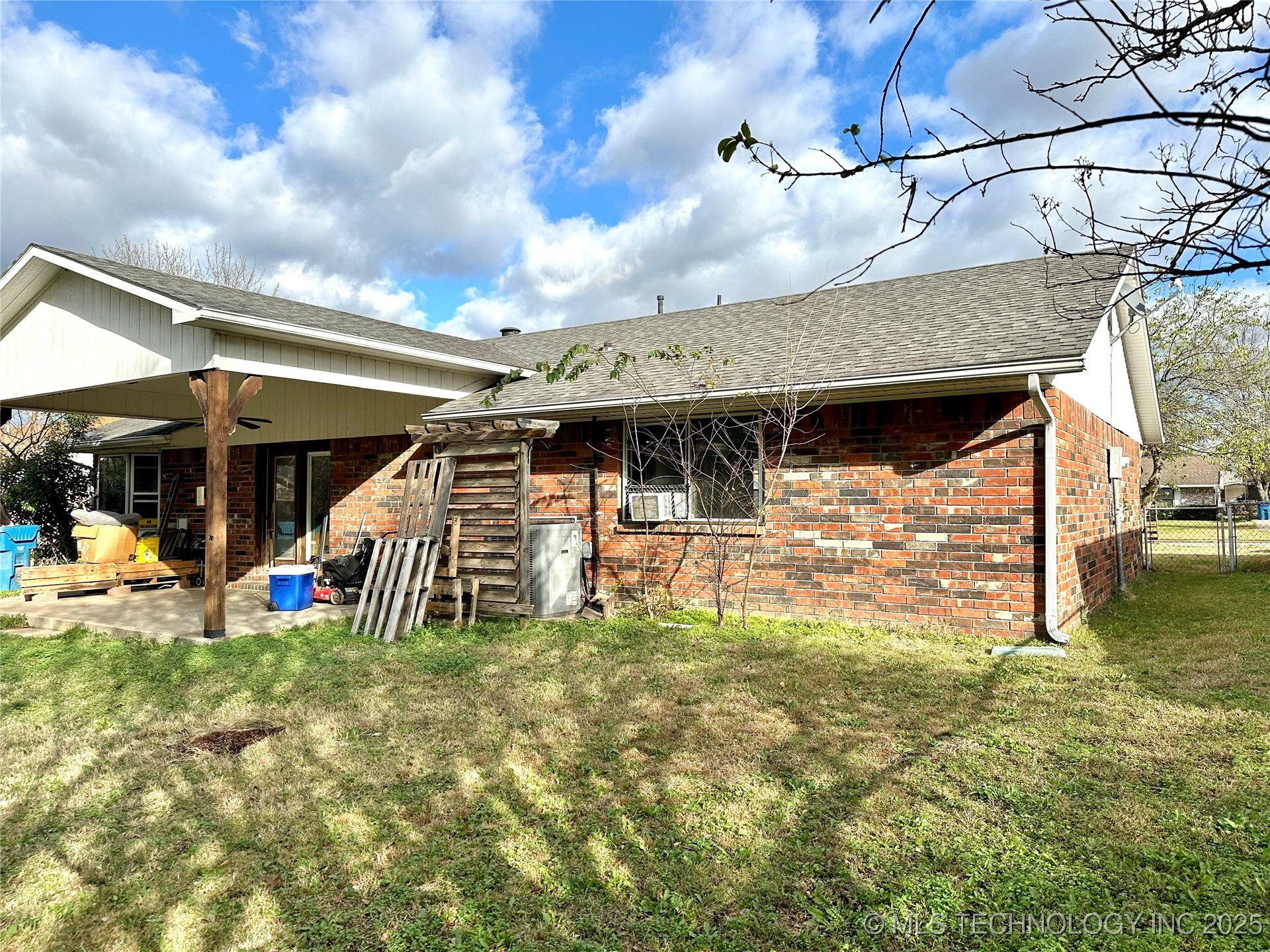 1931 Green Meadows Drive Property Photo 35
