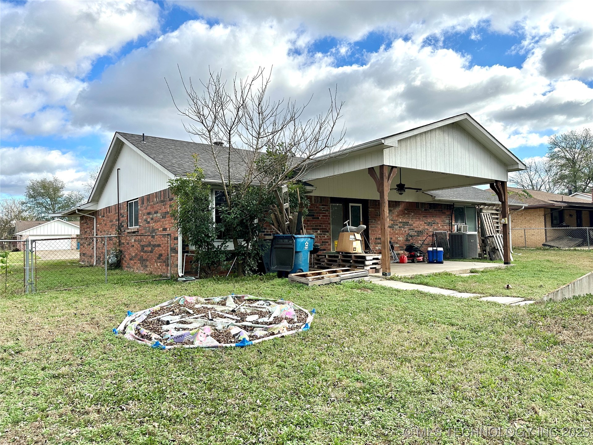 1931 Green Meadows Drive Property Photo 37