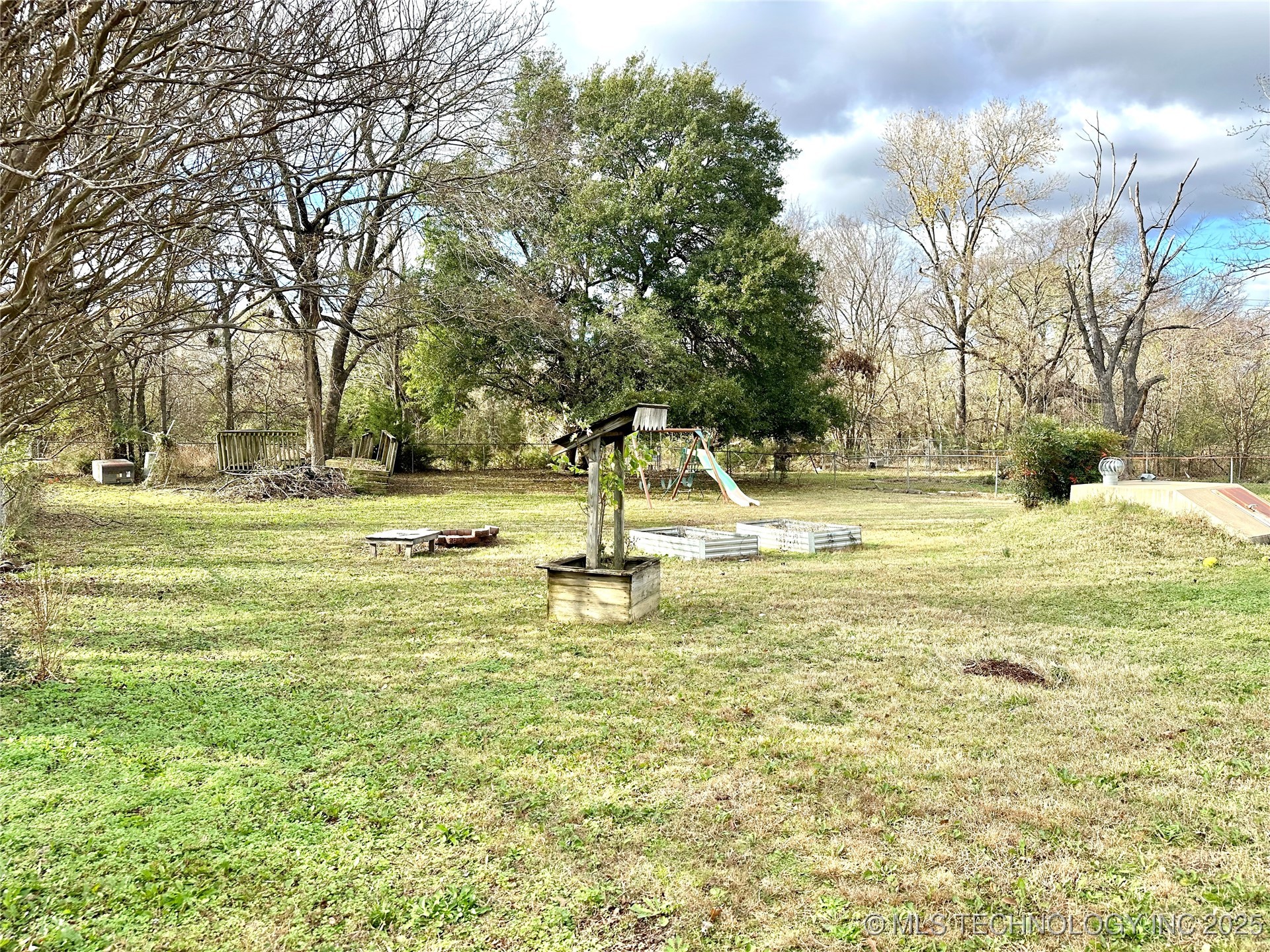 1931 Green Meadows Drive Property Photo 44