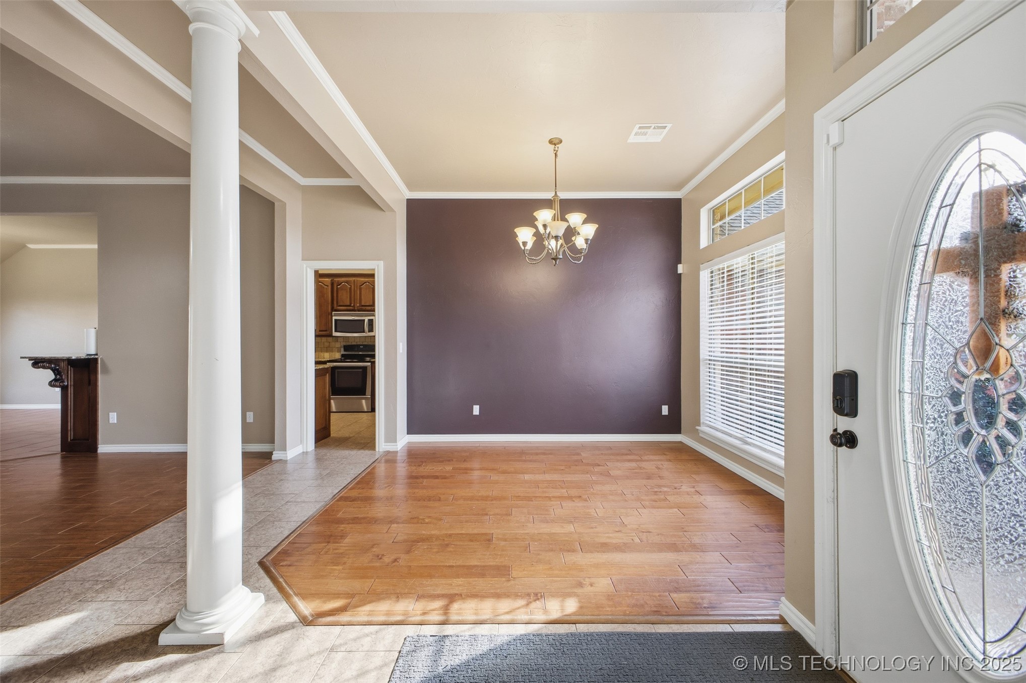 424 Westchester Property Photo 9