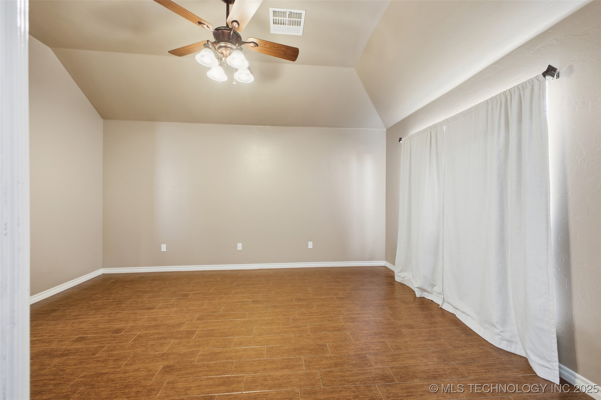 424 Westchester Property Photo 31