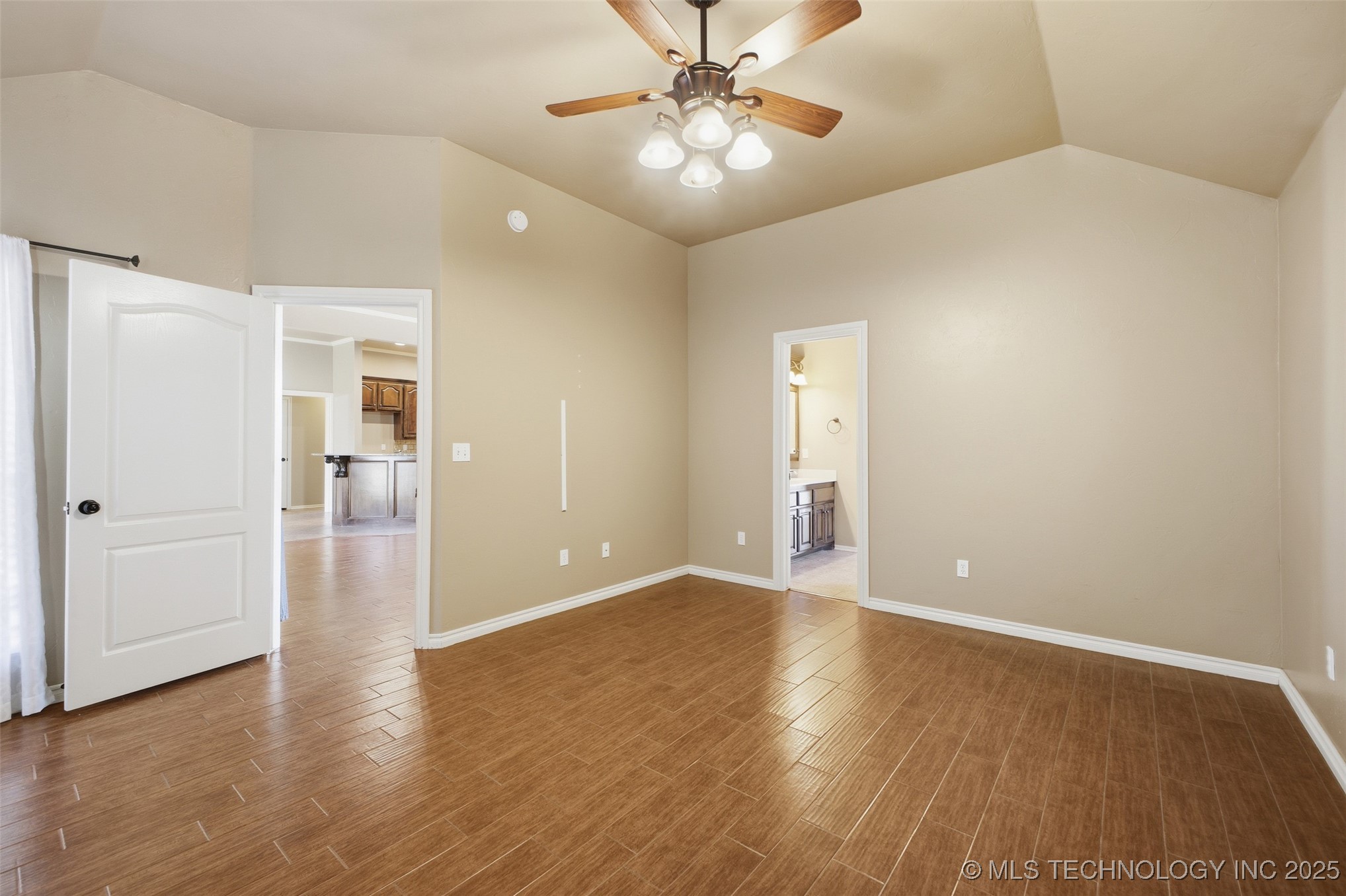 424 Westchester Property Photo 33