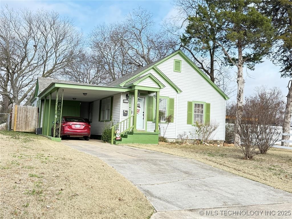 808 Hoover Property Photo 1