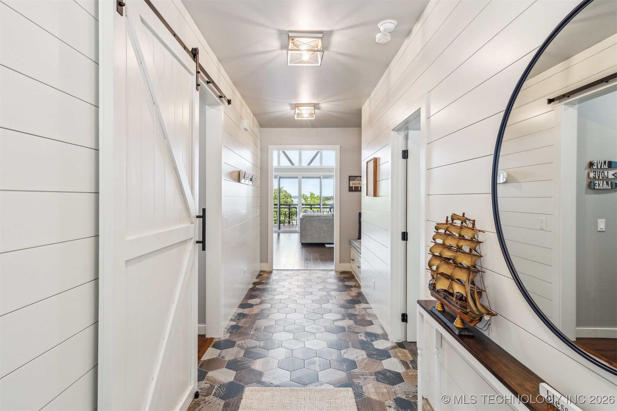 2551293 Property Photo 9