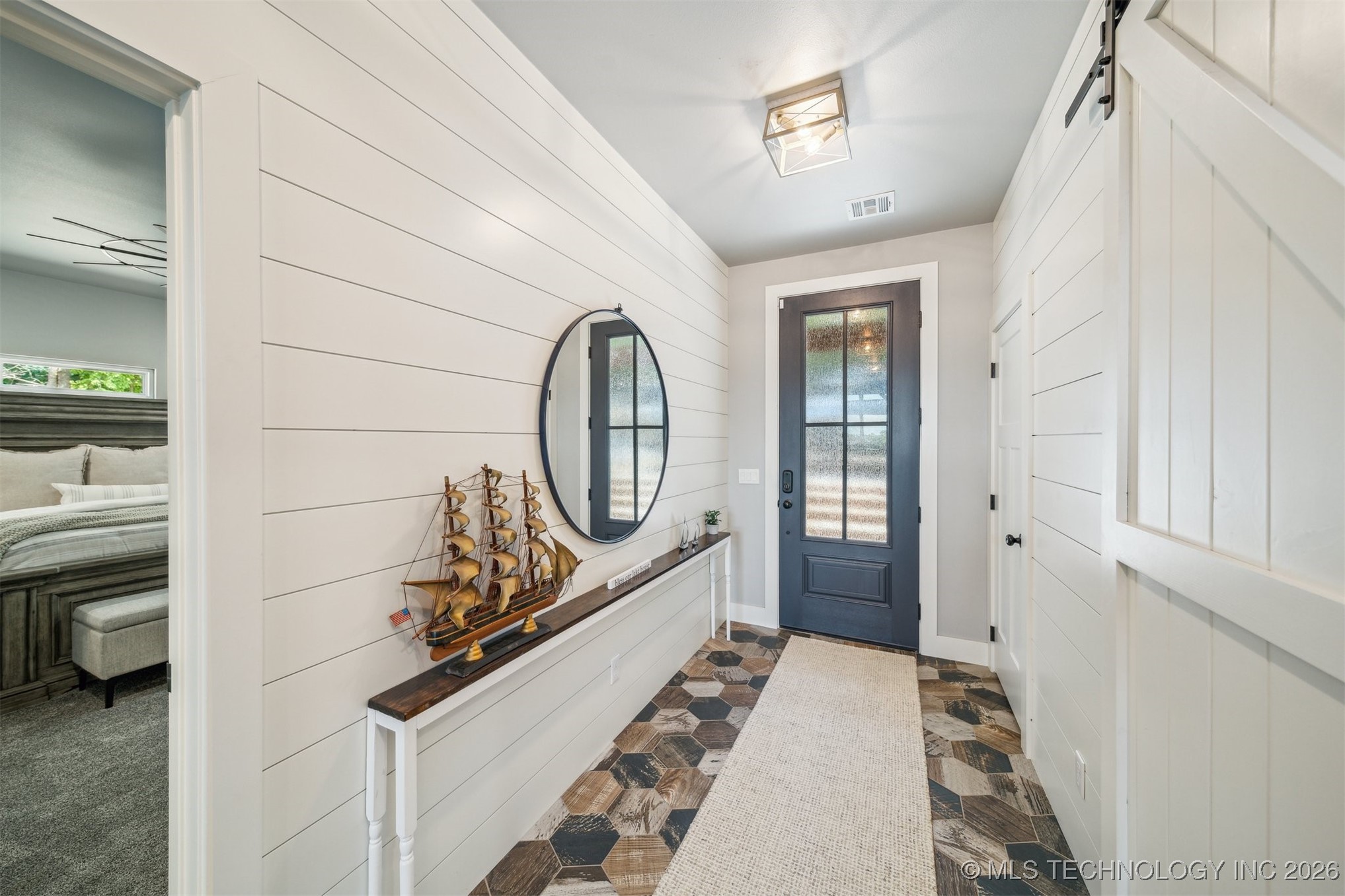 2551293 Property Photo 11