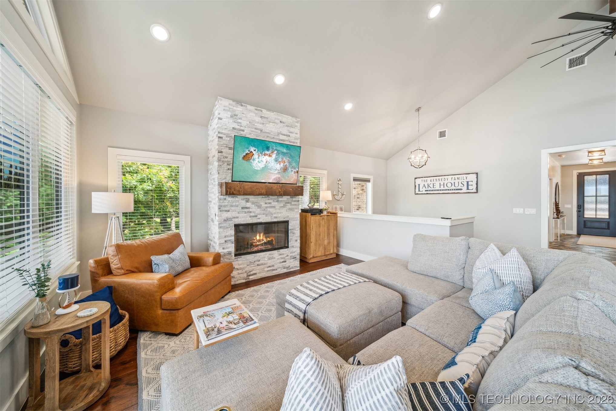 2551293 Property Photo 16