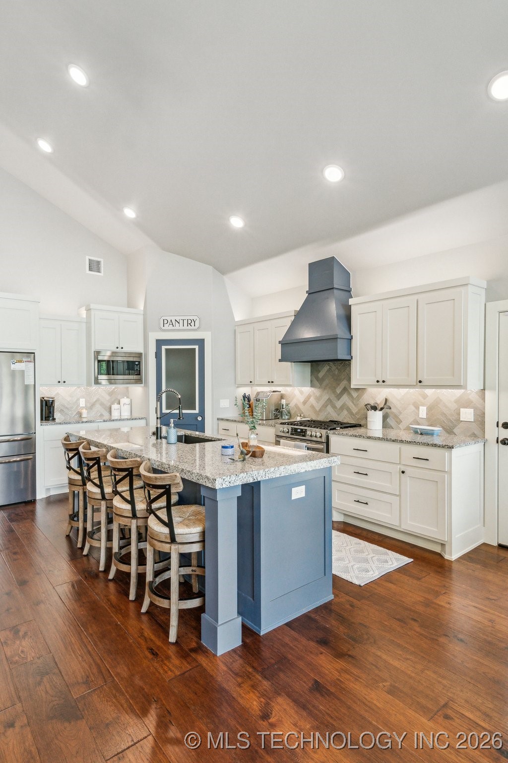 2551293 Property Photo 20