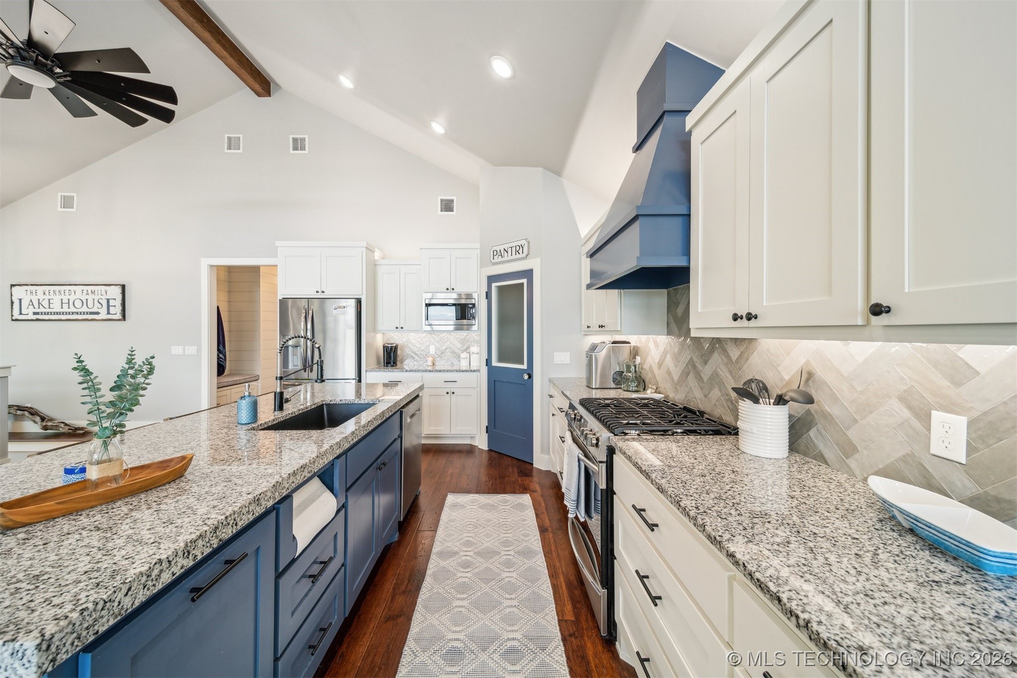 2551293 Property Photo 25