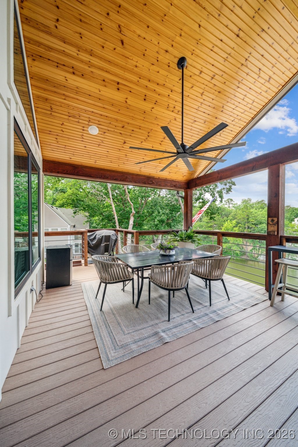 2551293 Property Photo 44