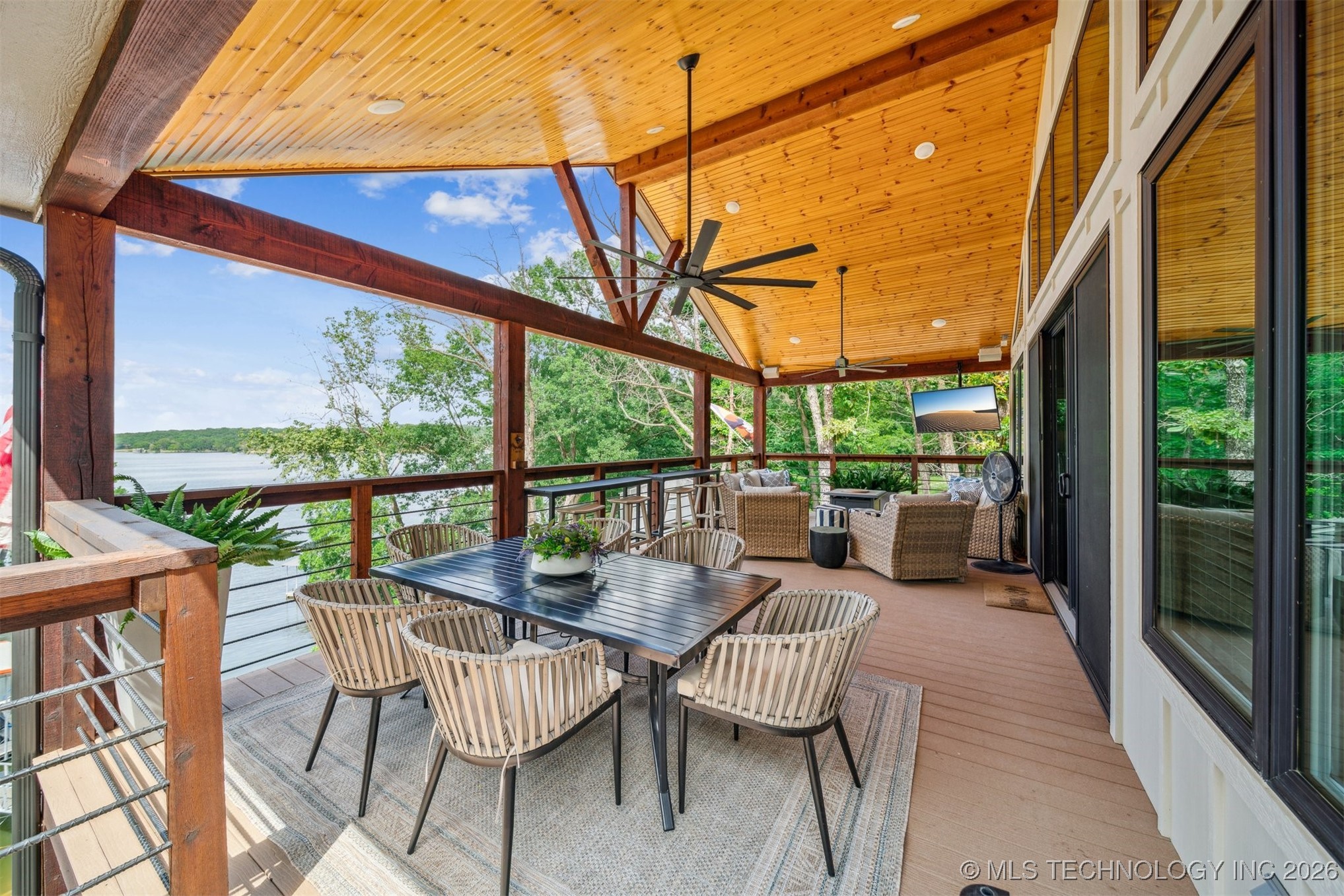 2551293 Property Photo 45