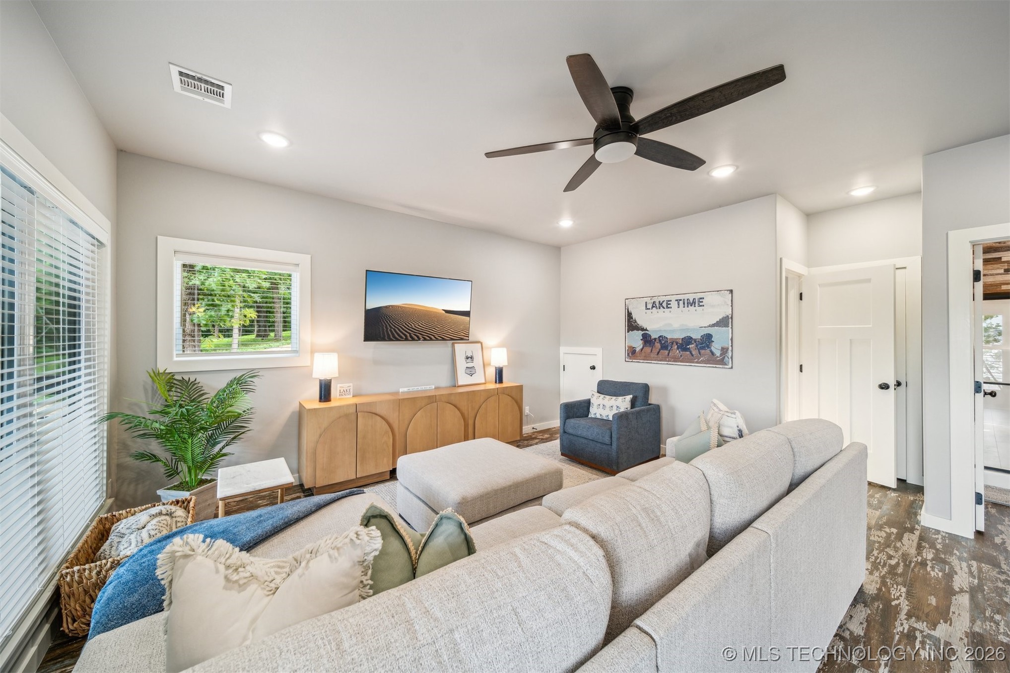 2551293 Property Photo 49