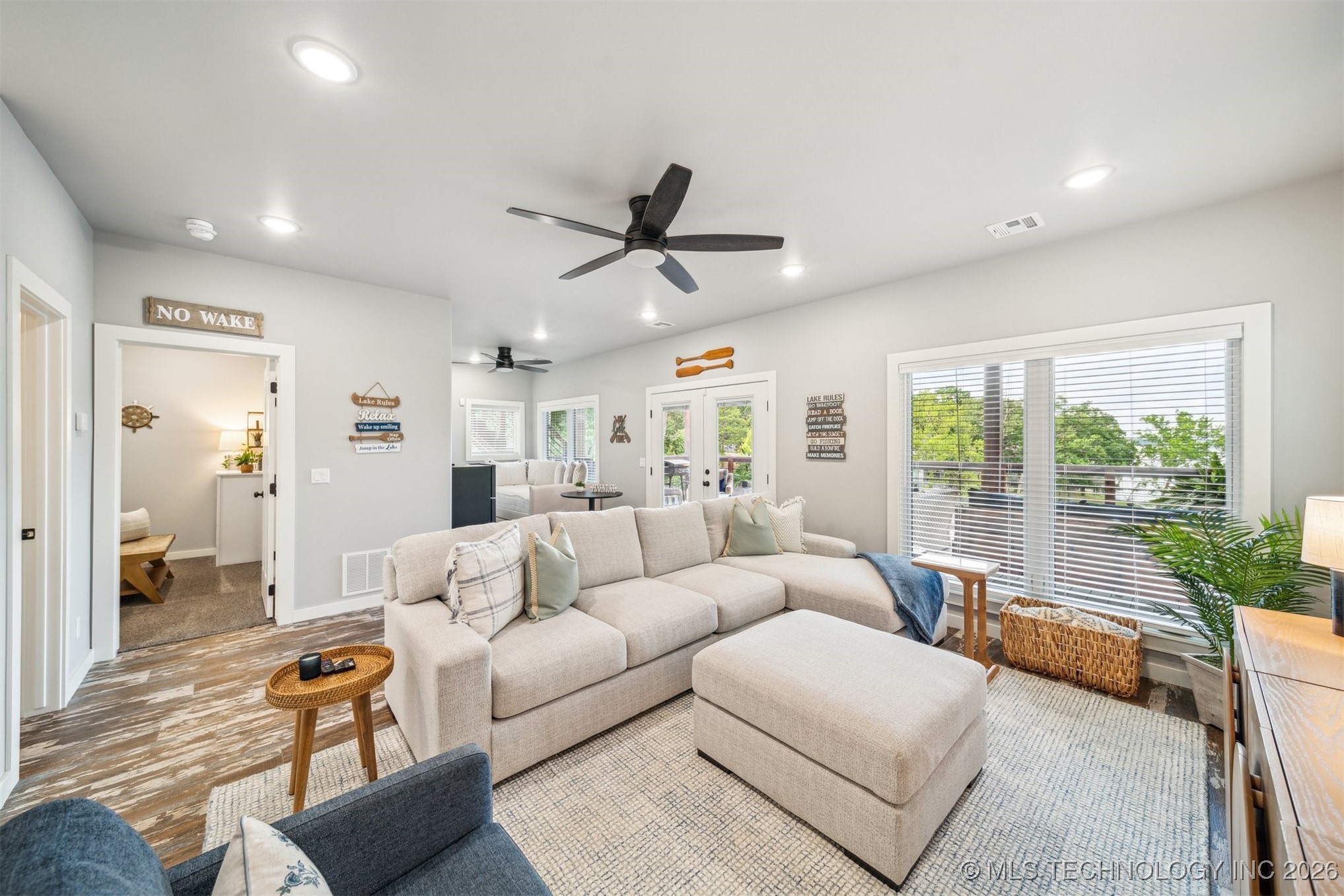 2551293 Property Photo 50