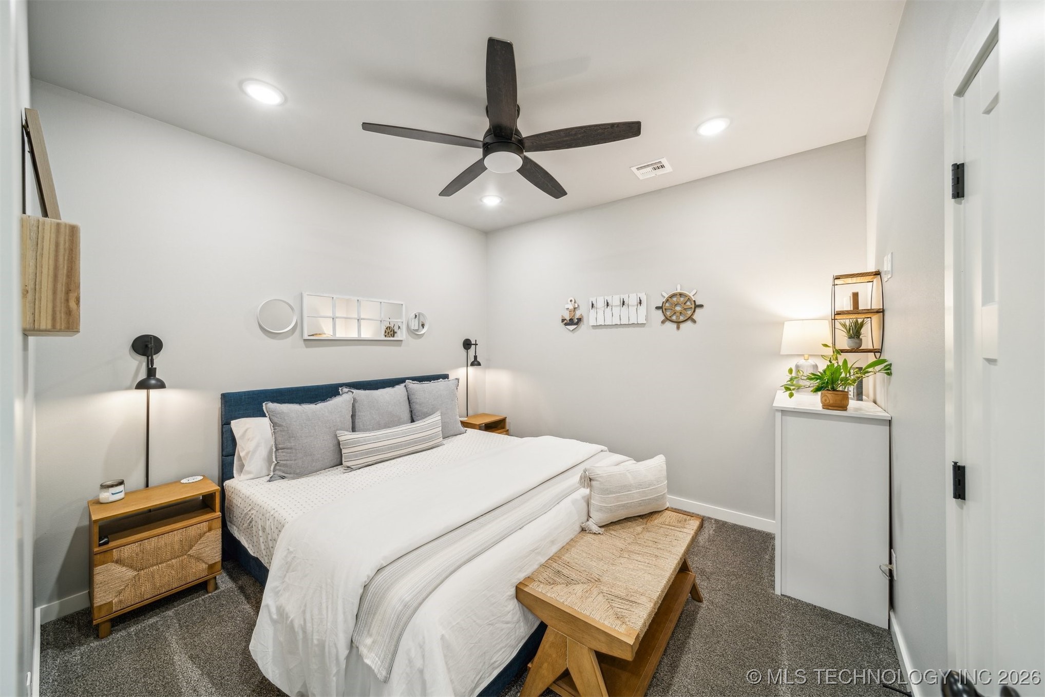 2551293 Property Photo 53