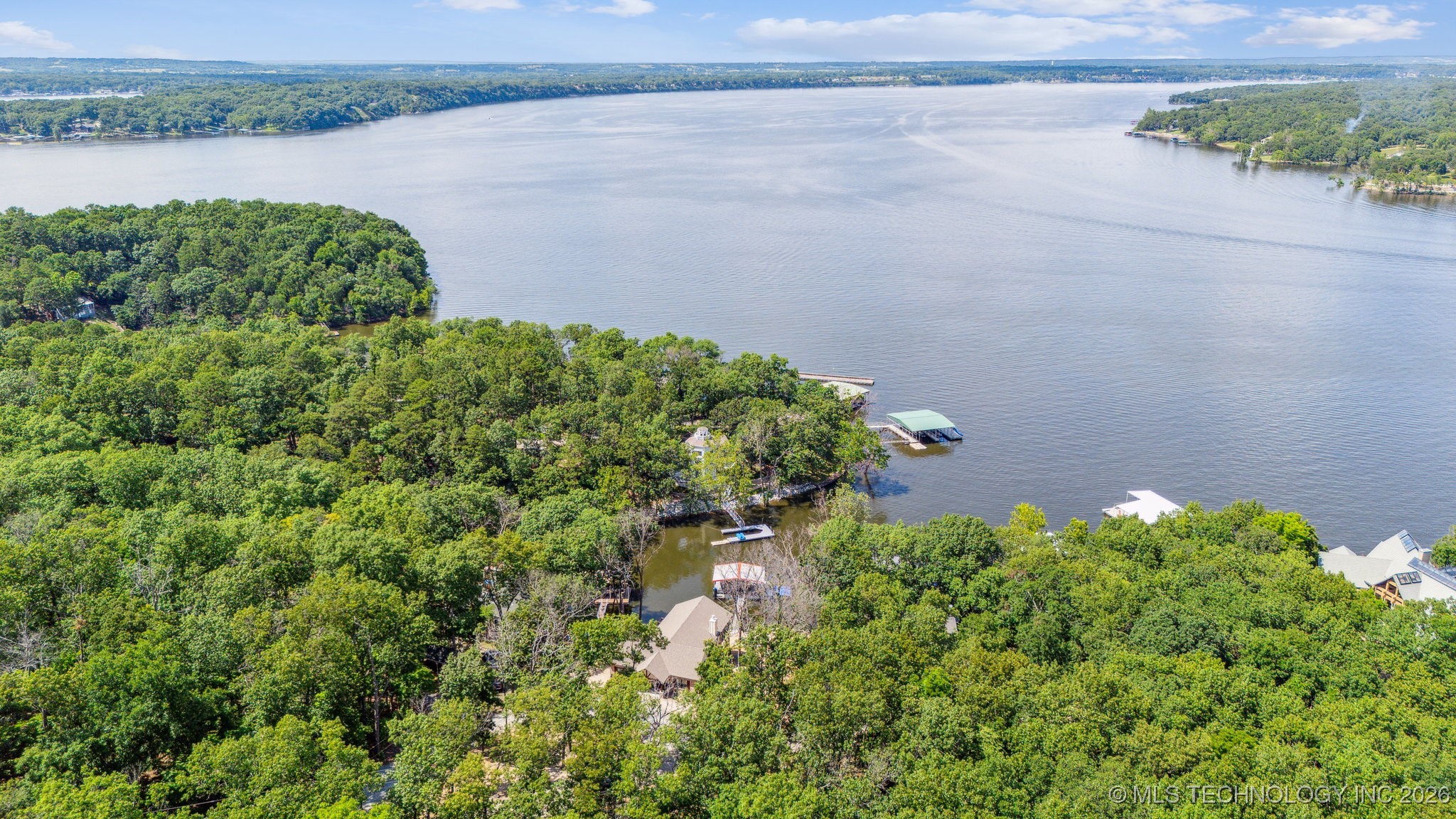 2551293 Property Photo 61