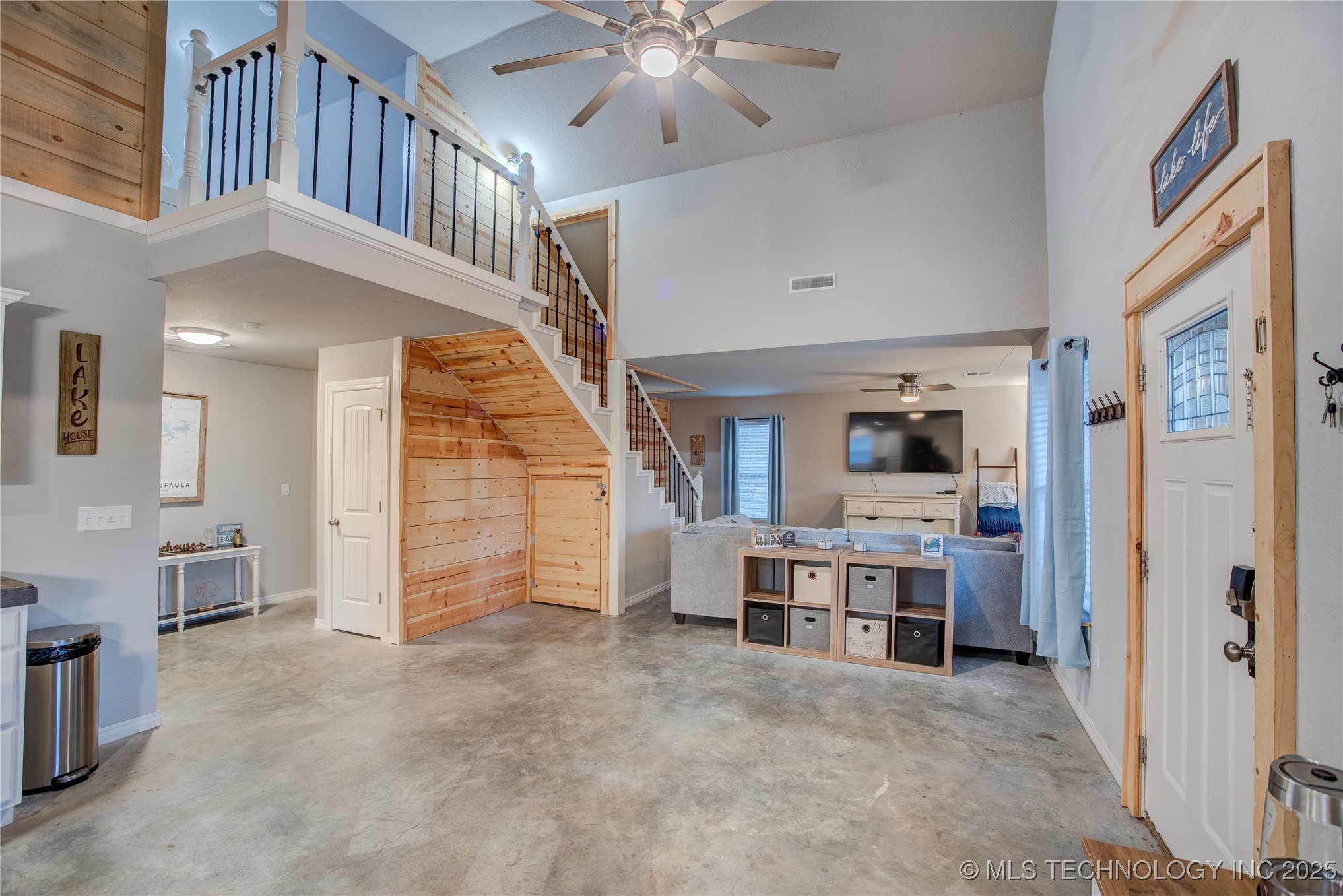 555 Williams Drive Property Photo 19