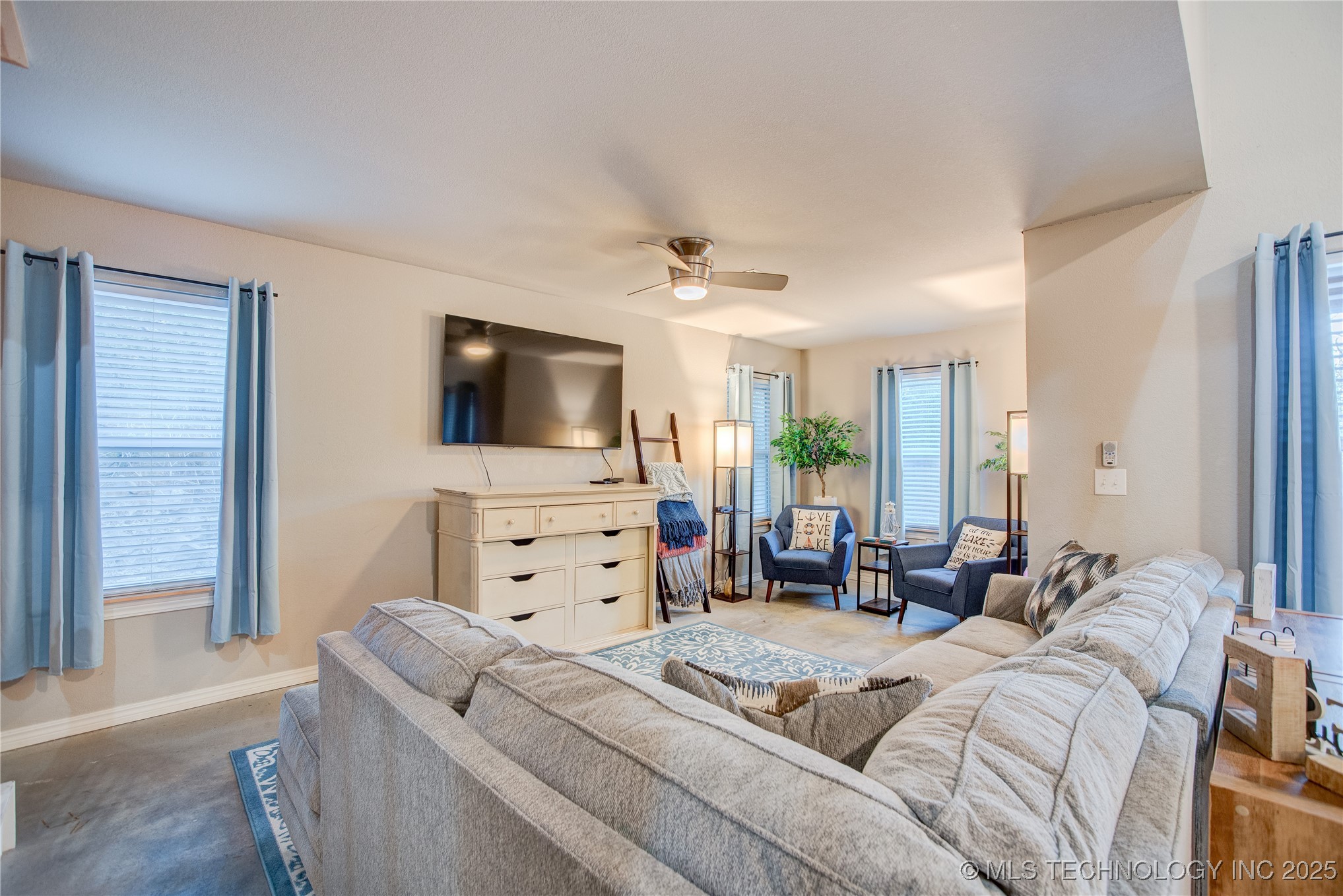 555 Williams Drive Property Photo 20