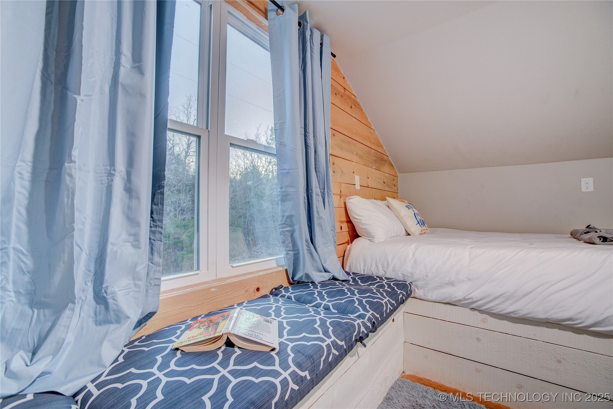 555 Williams Drive Property Photo 44