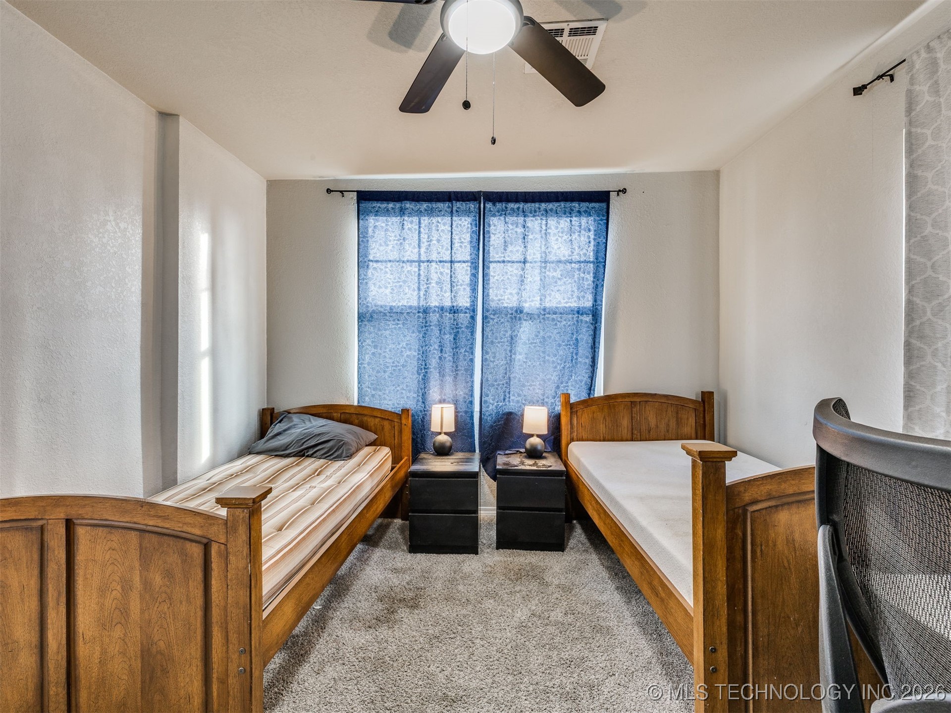 228 E Mohawk Boulevard Property Photo 9