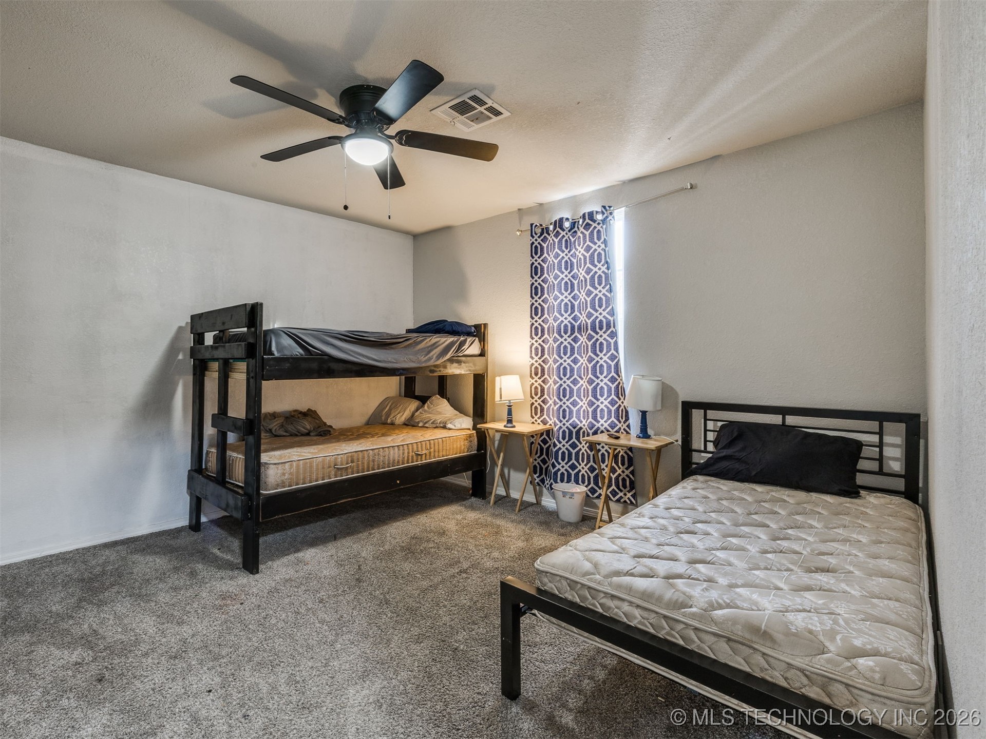 228 E Mohawk Boulevard Property Photo 10