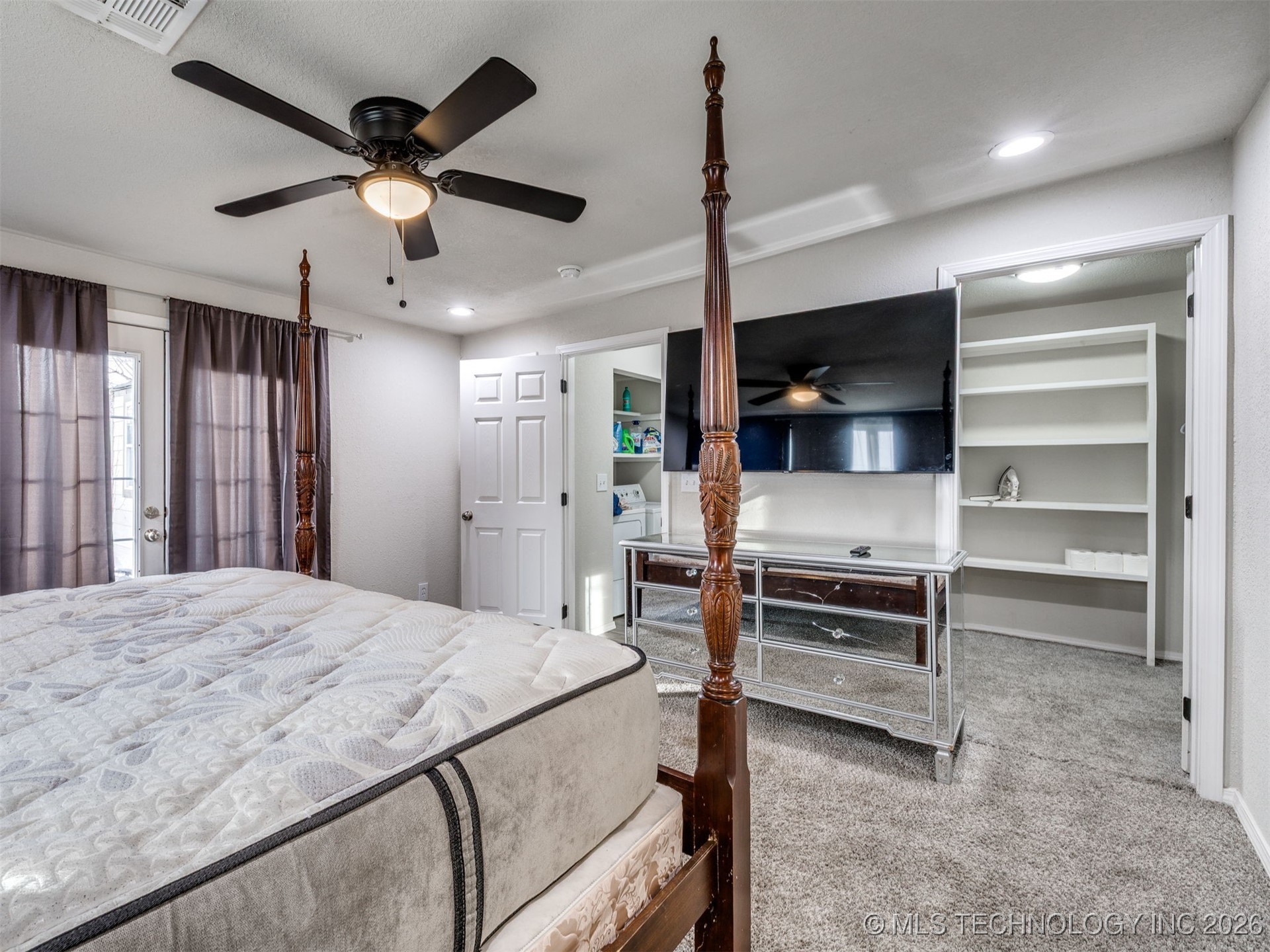 228 E Mohawk Boulevard Property Photo 22